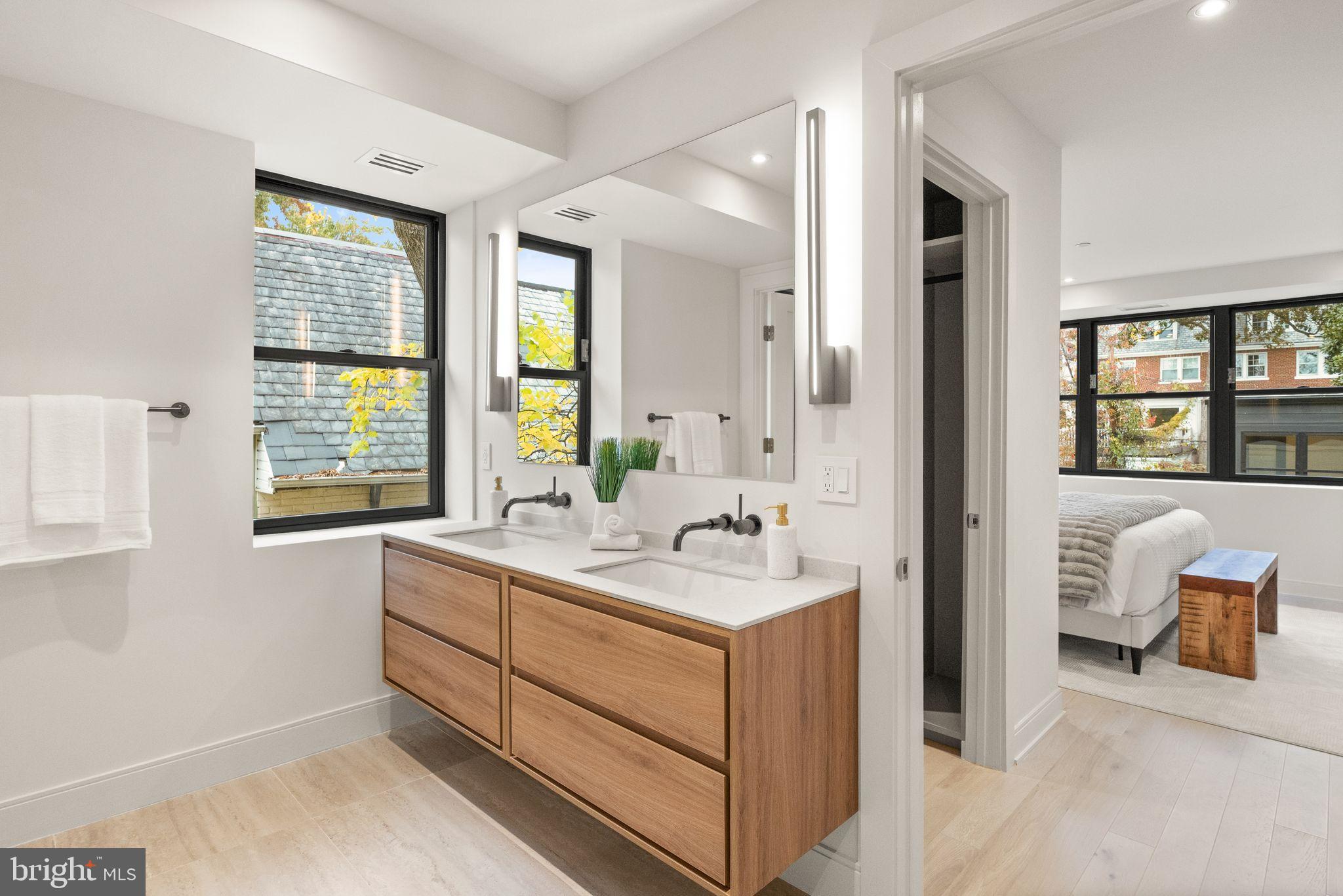 OBSERVATORY CIRCLE - Residential
