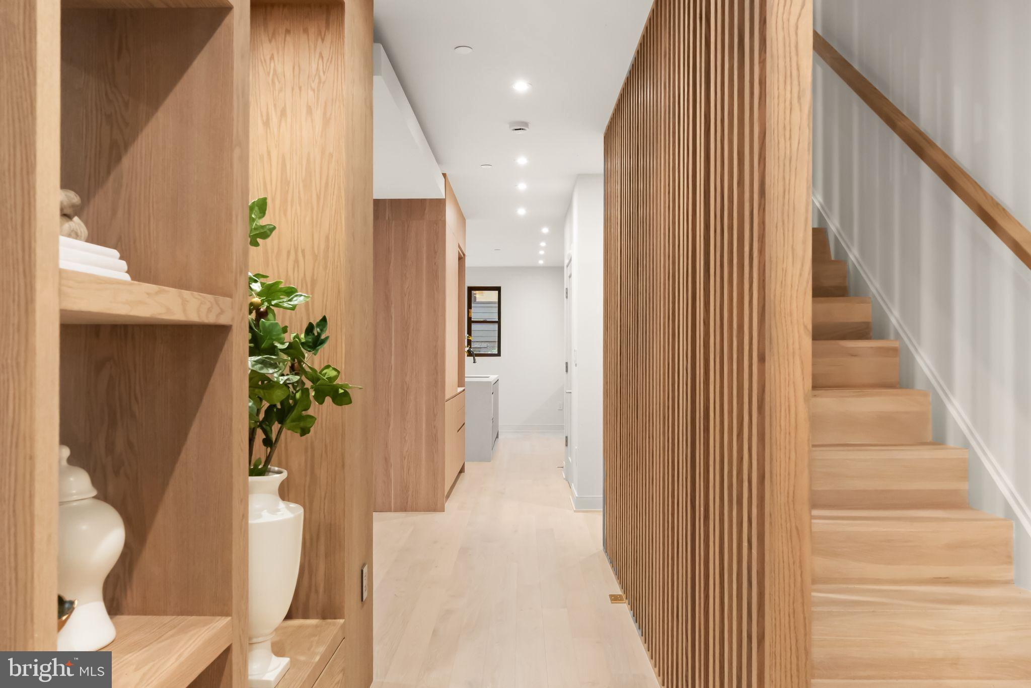 OBSERVATORY CIRCLE - Residential
