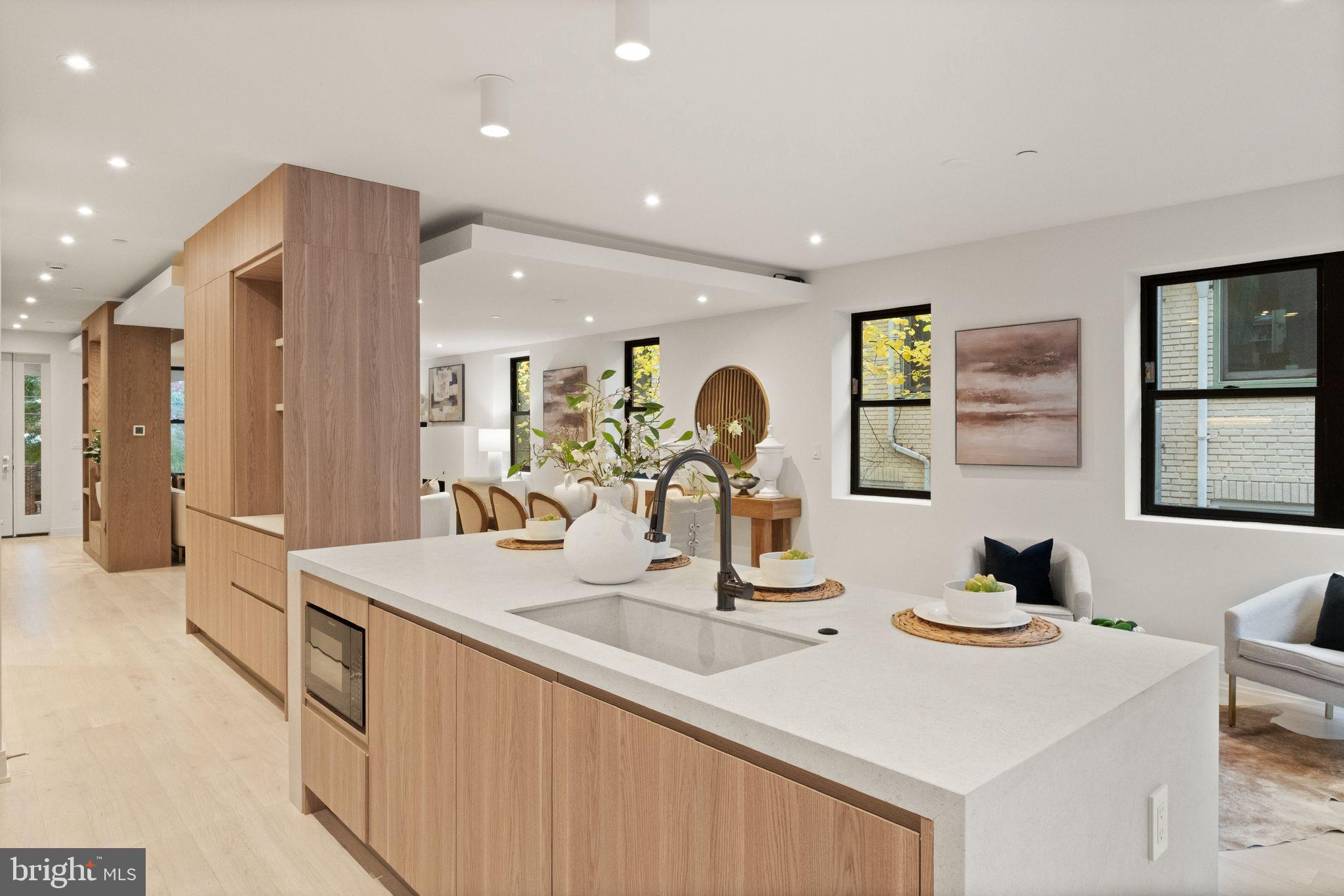 OBSERVATORY CIRCLE - Residential