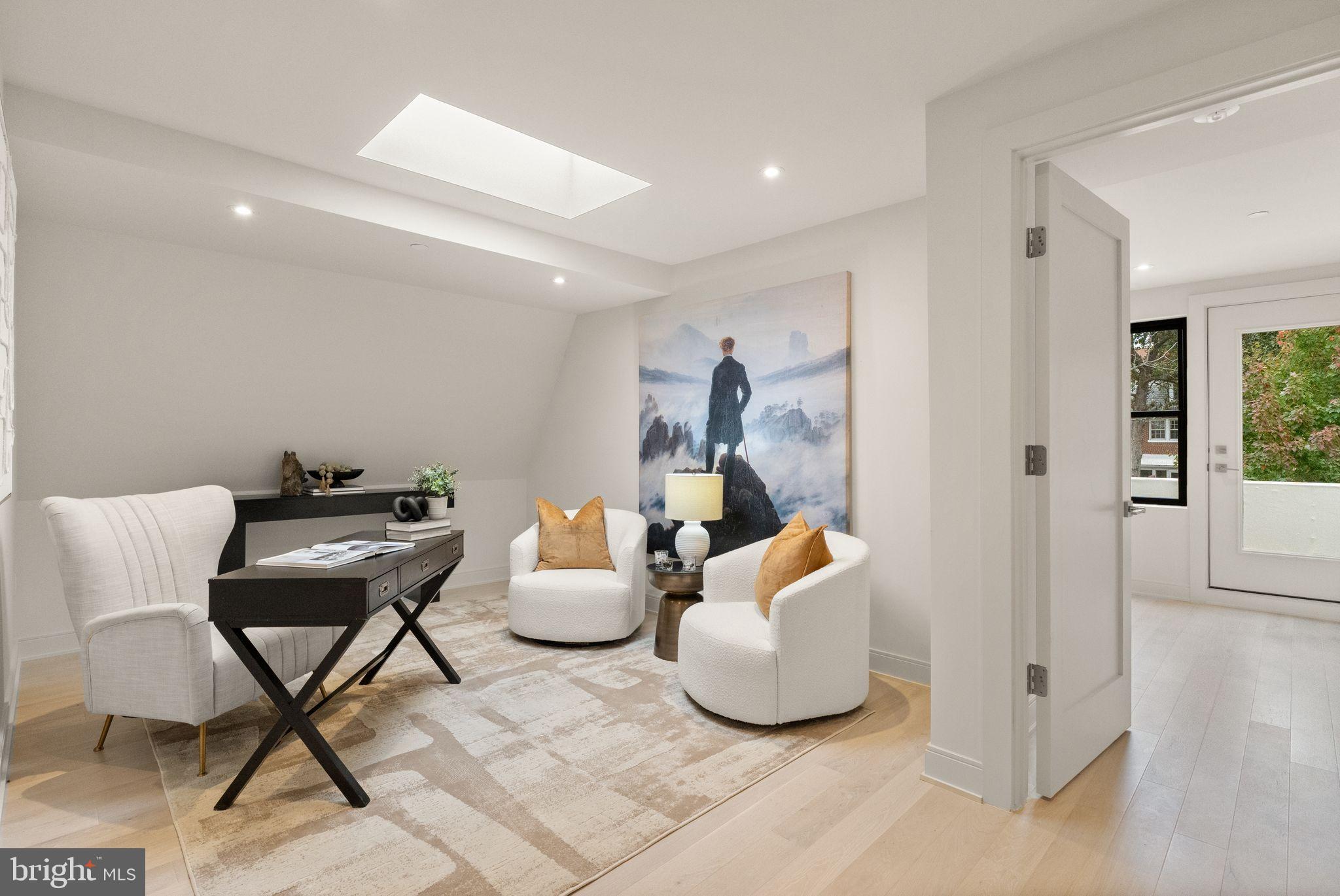 OBSERVATORY CIRCLE - Residential