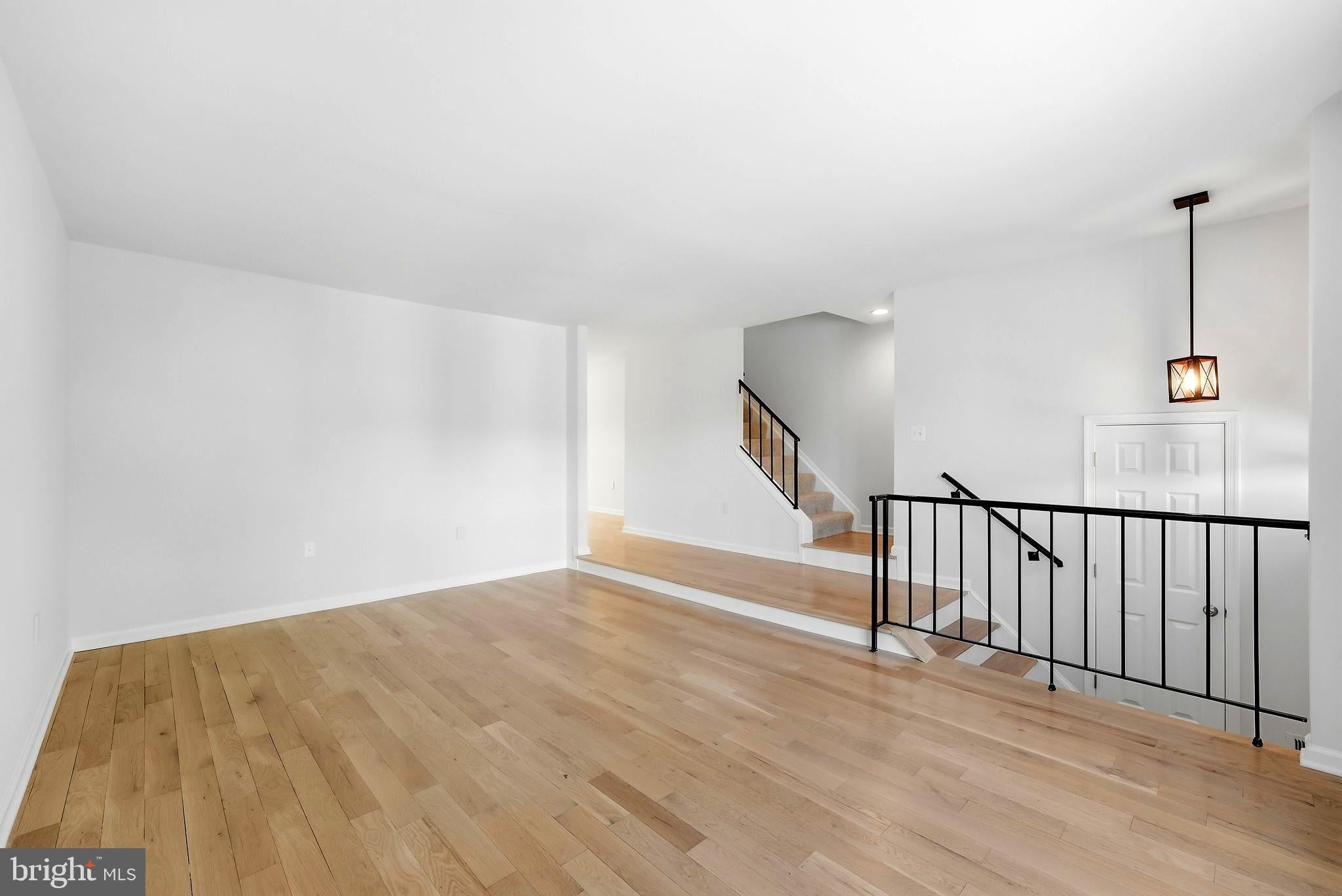 7 LAZY HOLLOW WAY