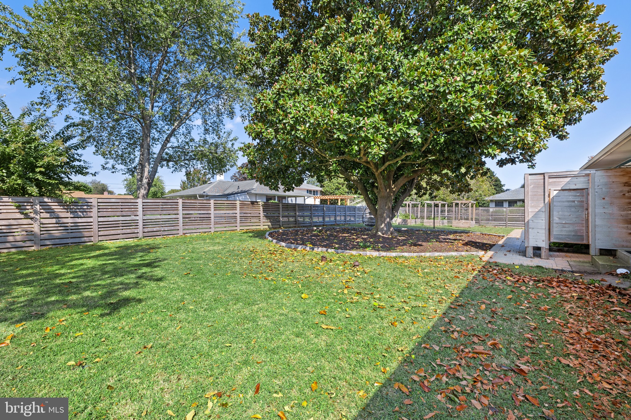 SEA BREEZE - Residential