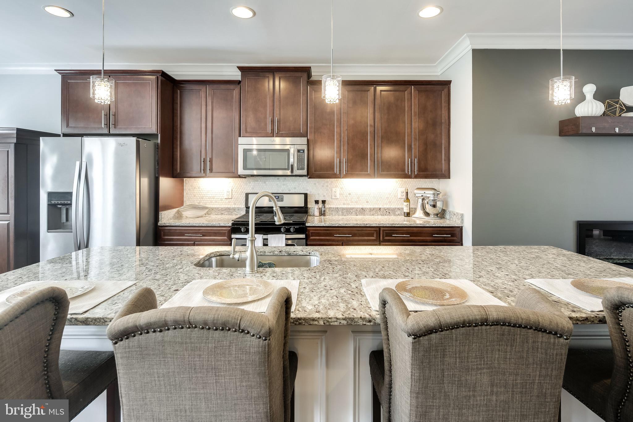 ADMIRALS RIDGE - Residential