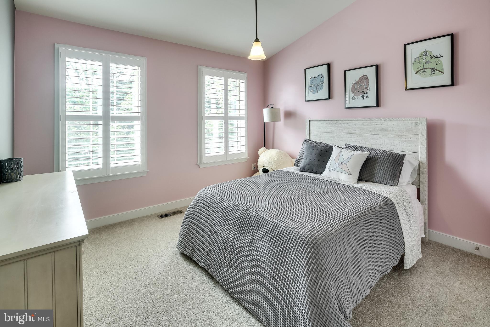 ADMIRALS RIDGE - Residential