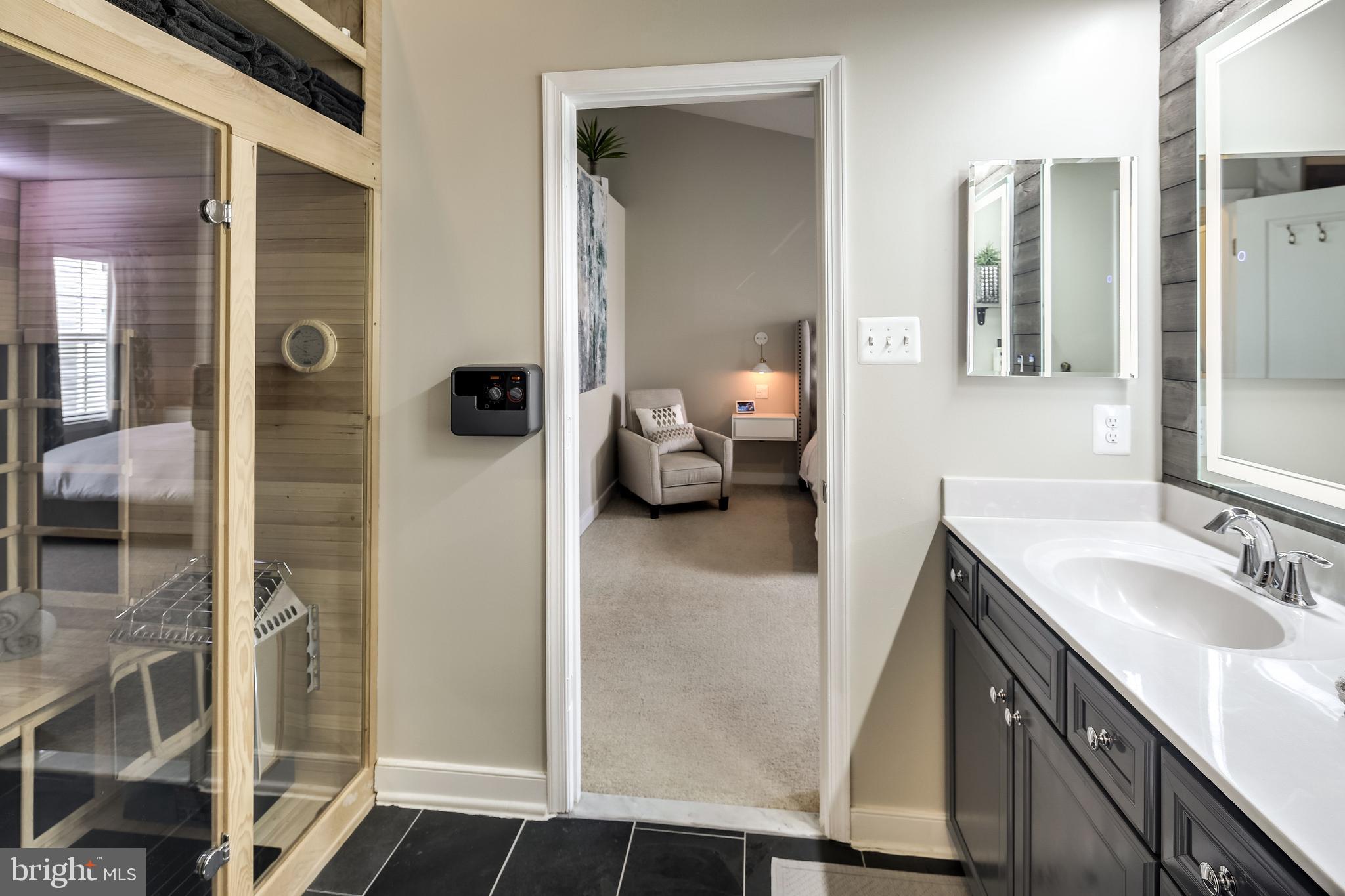 ADMIRALS RIDGE - Residential