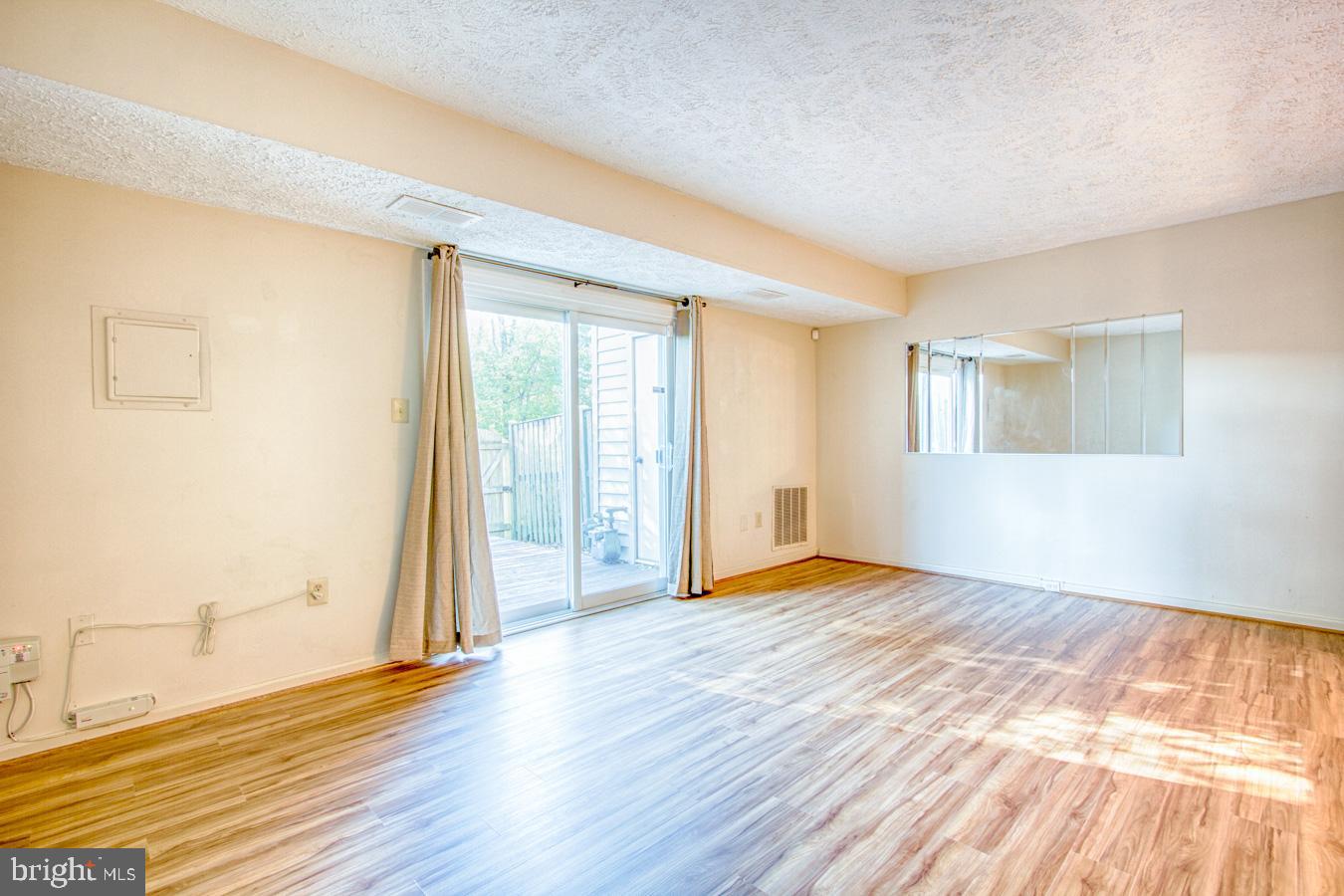 JEFFERSON GREEN - Residential Lease