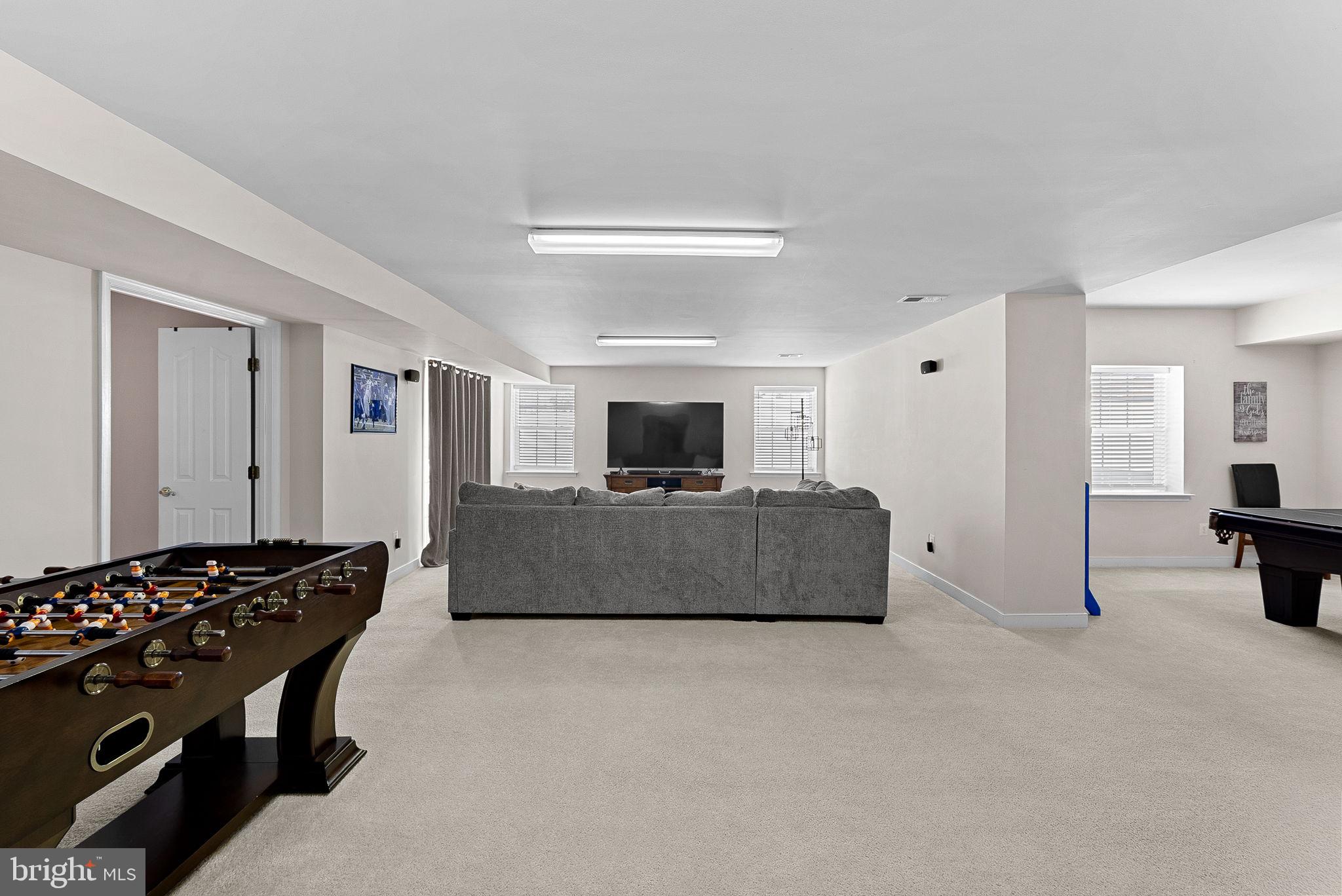 LEESBURG CROSSING - Residential