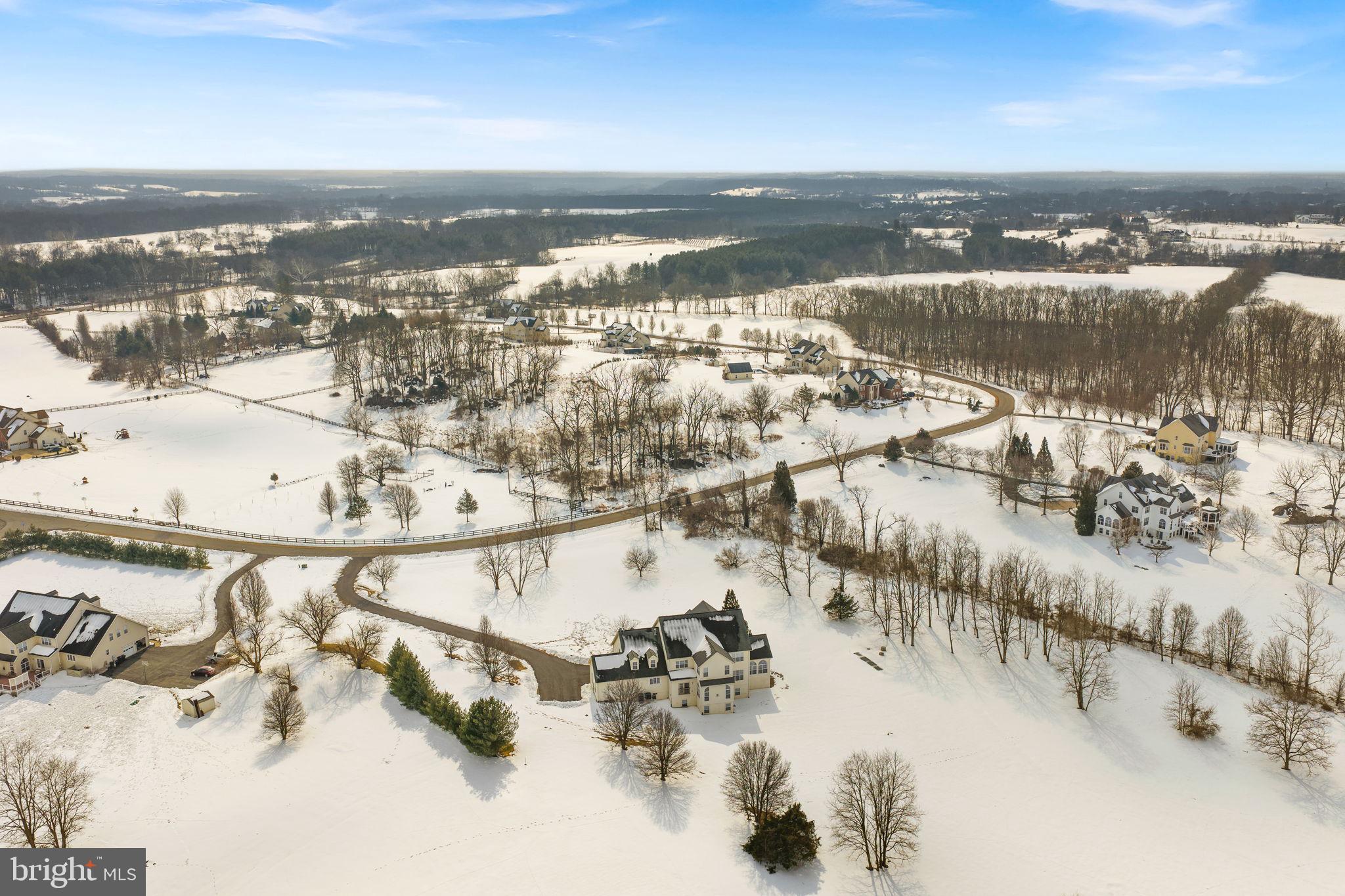 LEESBURG CROSSING - Residential