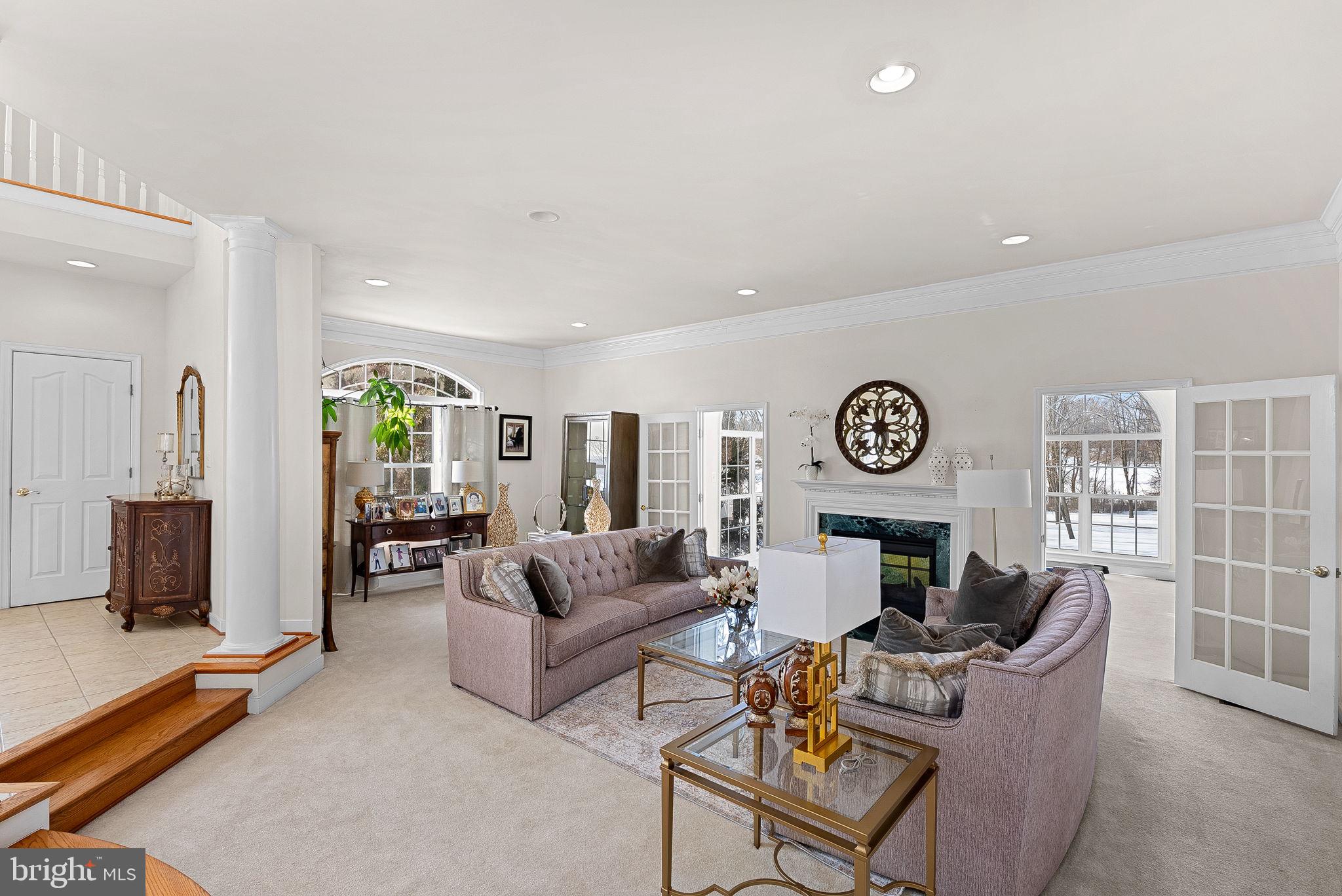 LEESBURG CROSSING - Residential