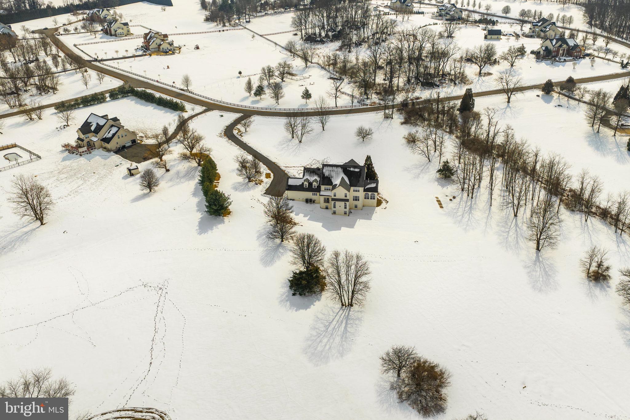 LEESBURG CROSSING - Residential