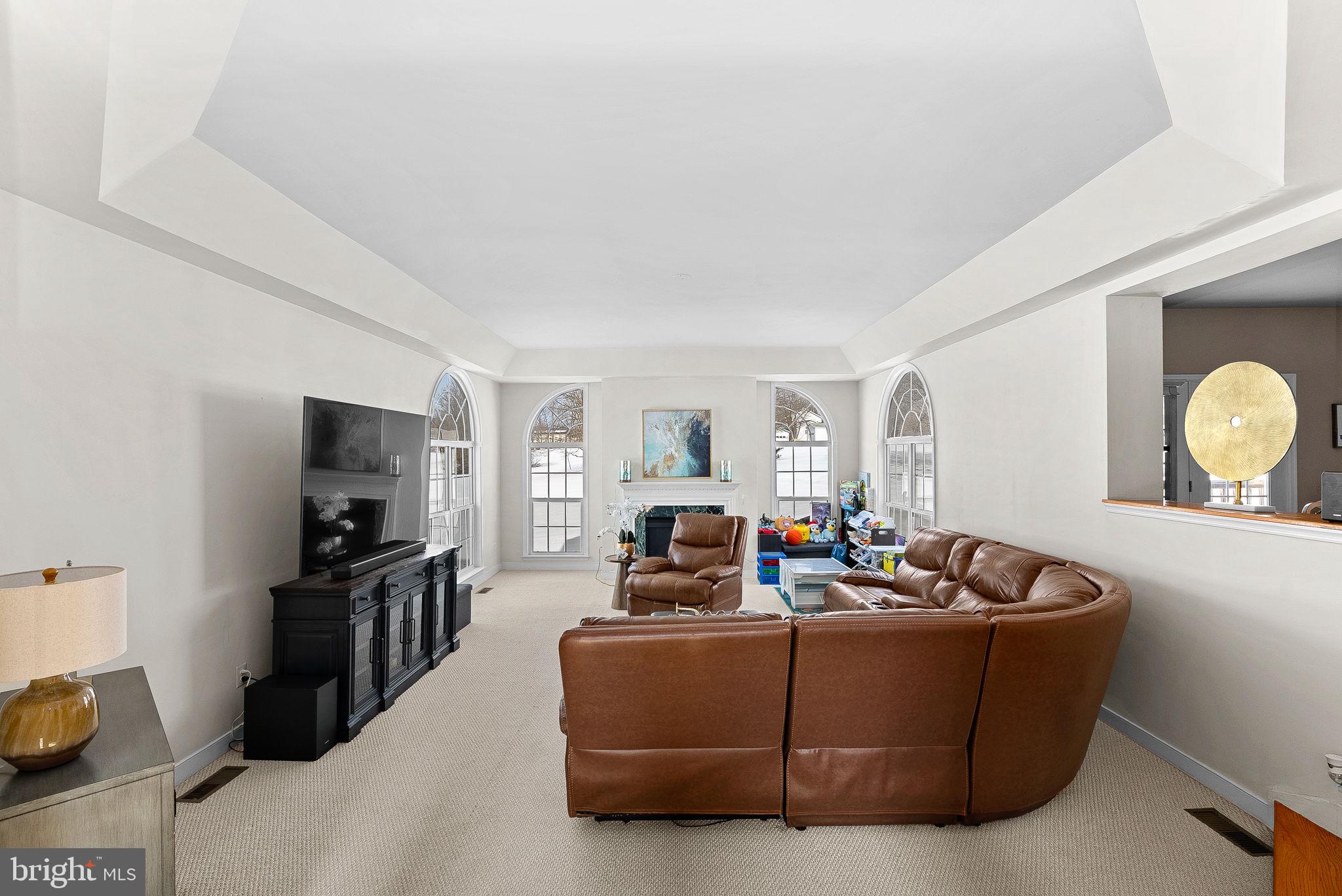 LEESBURG CROSSING - Residential