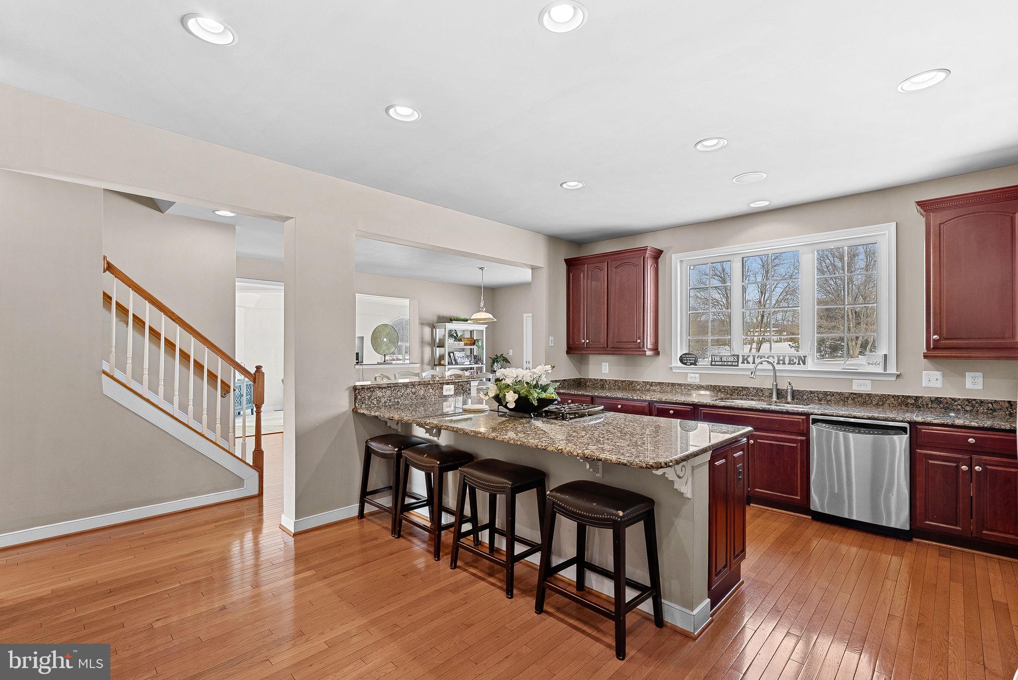 LEESBURG CROSSING - Residential