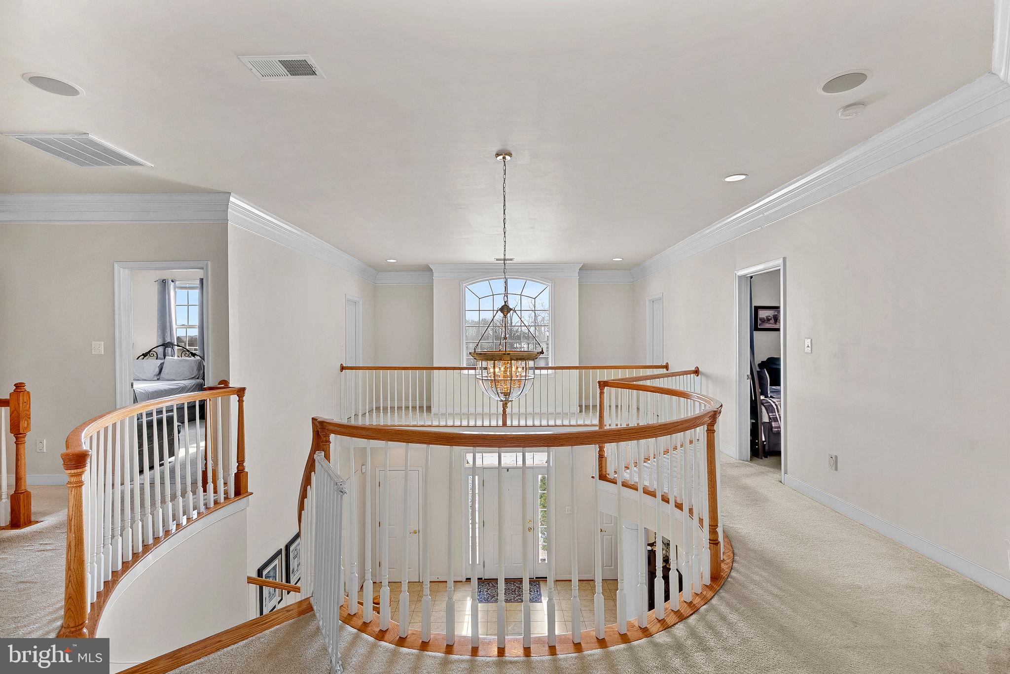 LEESBURG CROSSING - Residential