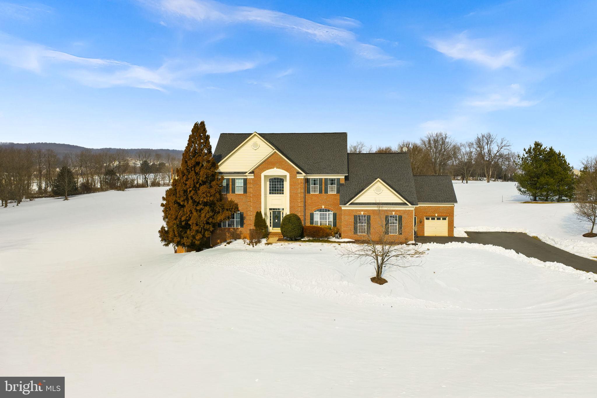 LEESBURG CROSSING - Residential