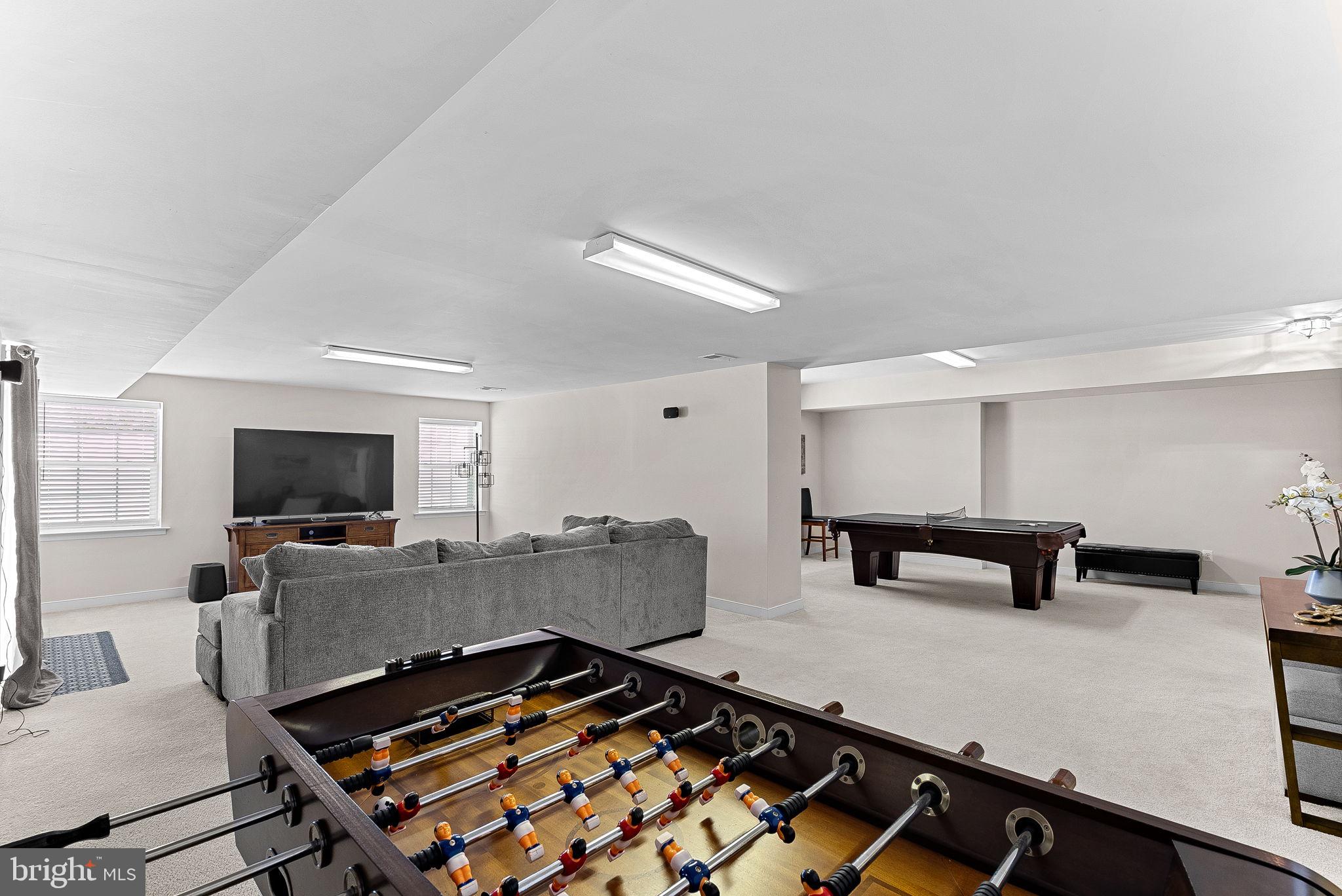 LEESBURG CROSSING - Residential