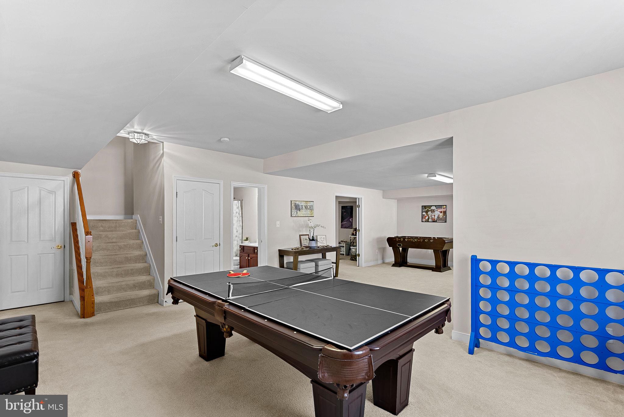 LEESBURG CROSSING - Residential