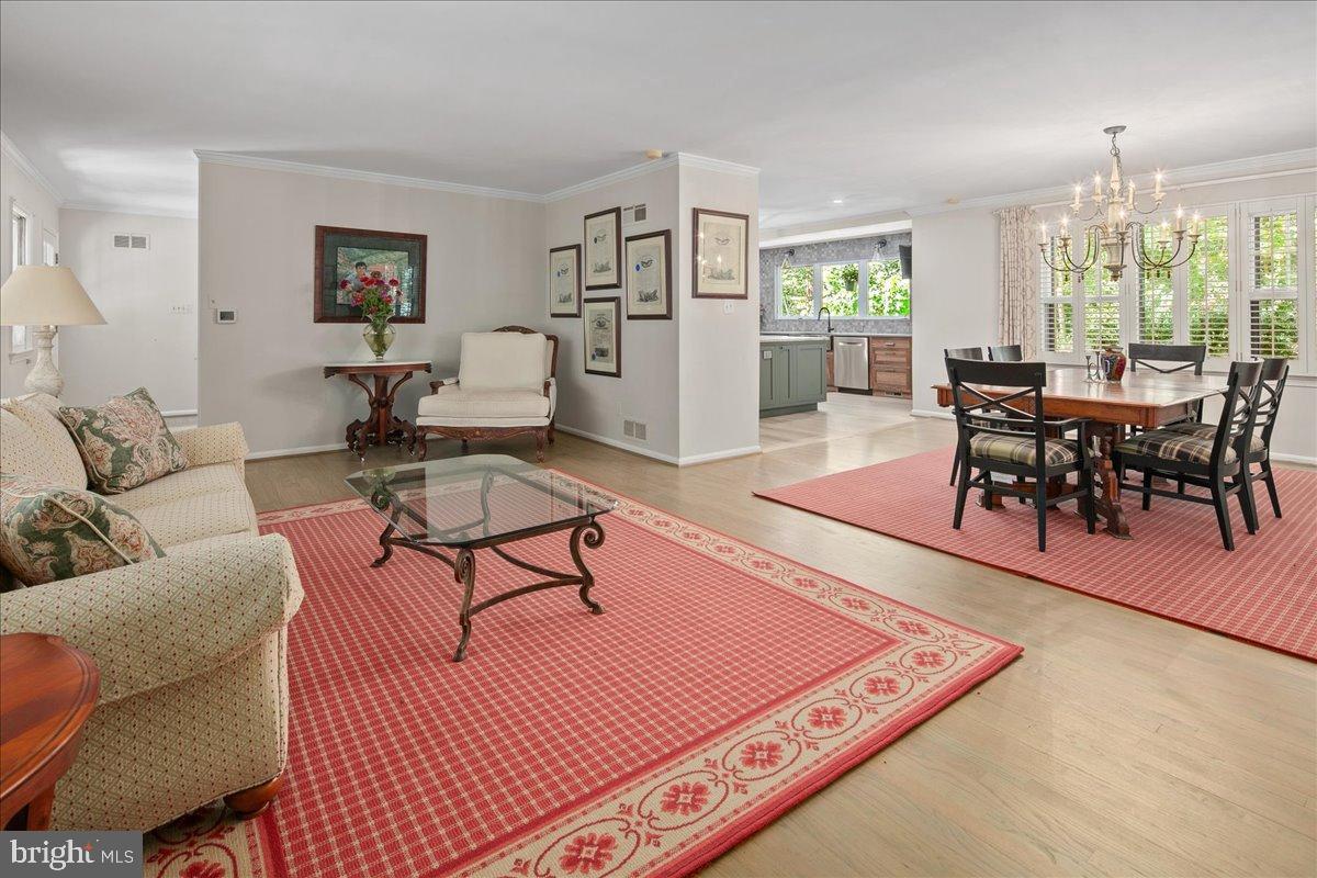 CLIFTON - Residential