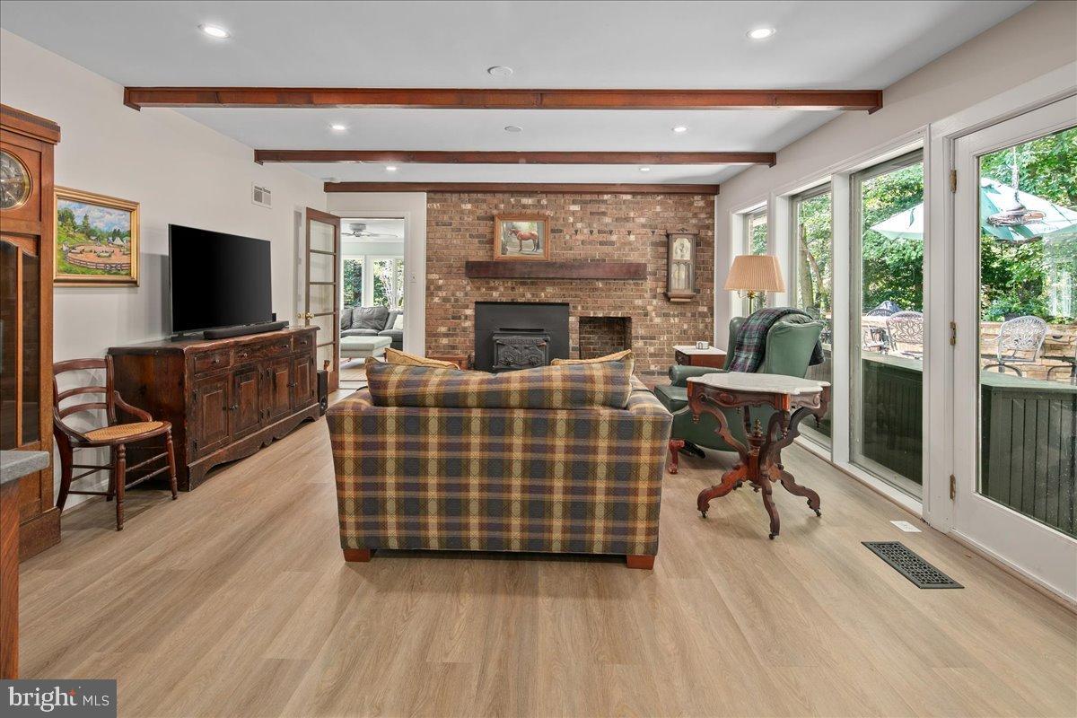 CLIFTON - Residential