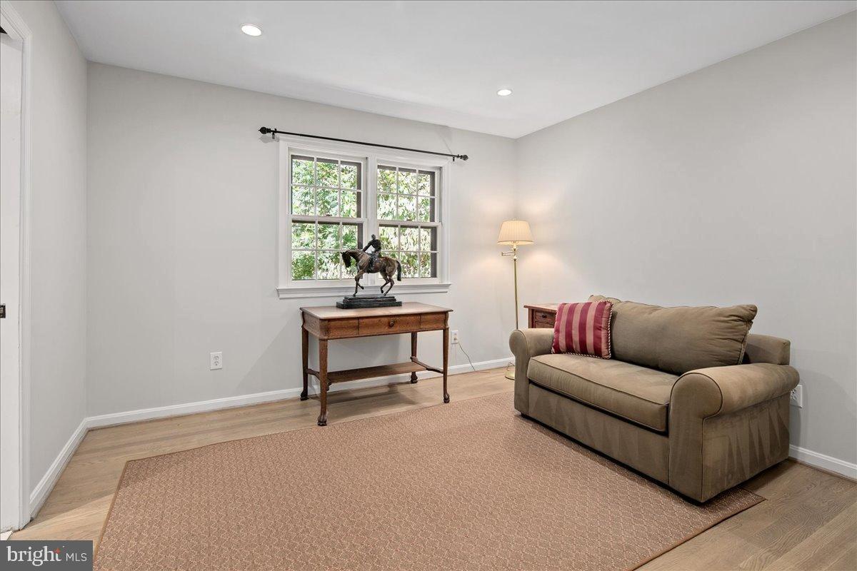 CLIFTON - Residential