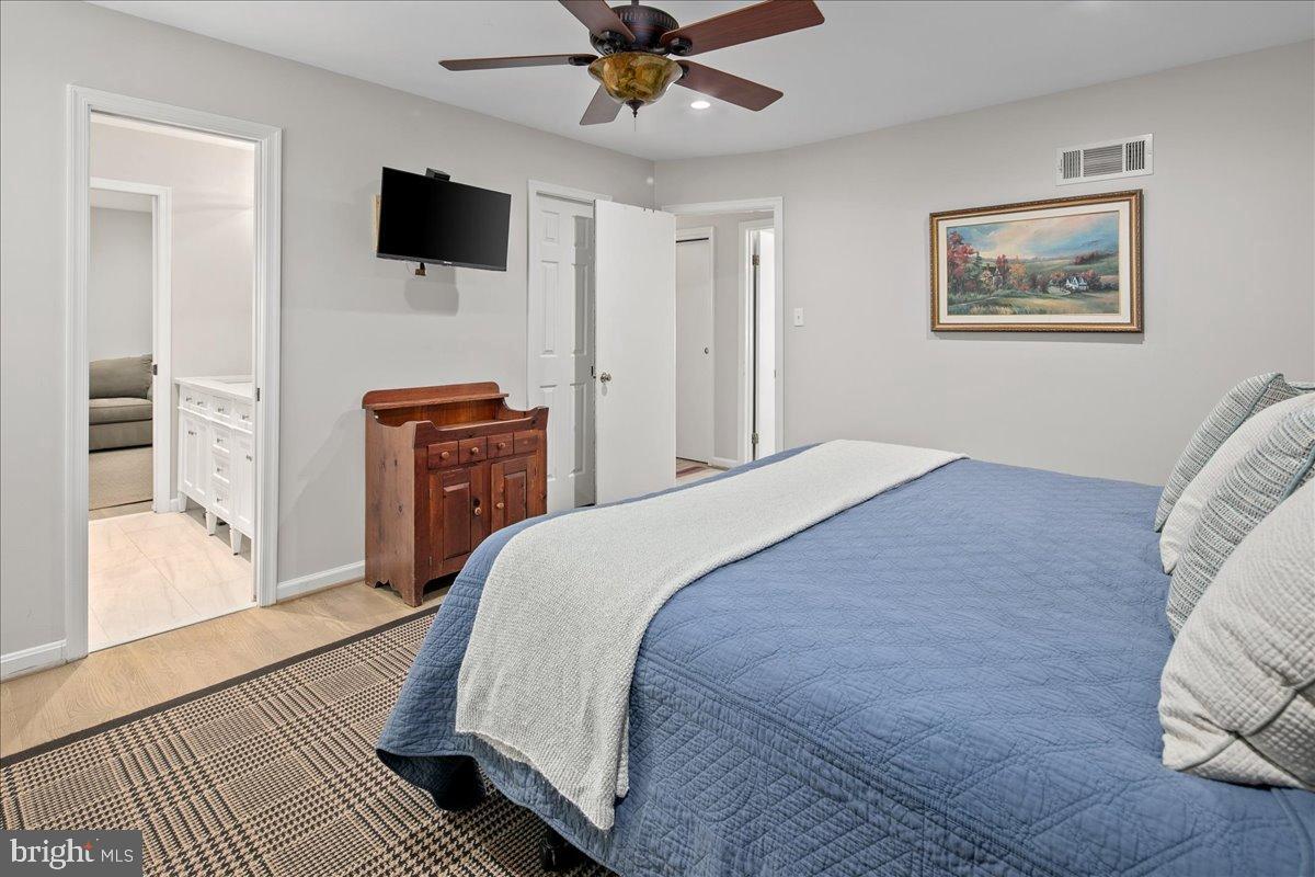 CLIFTON - Residential