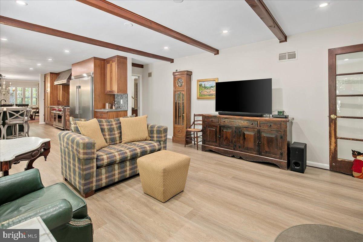 CLIFTON - Residential