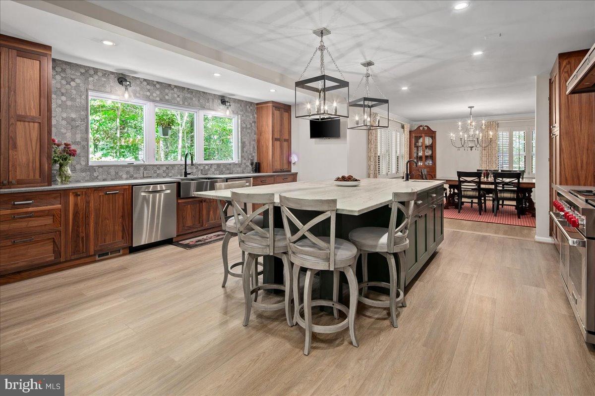 CLIFTON - Residential