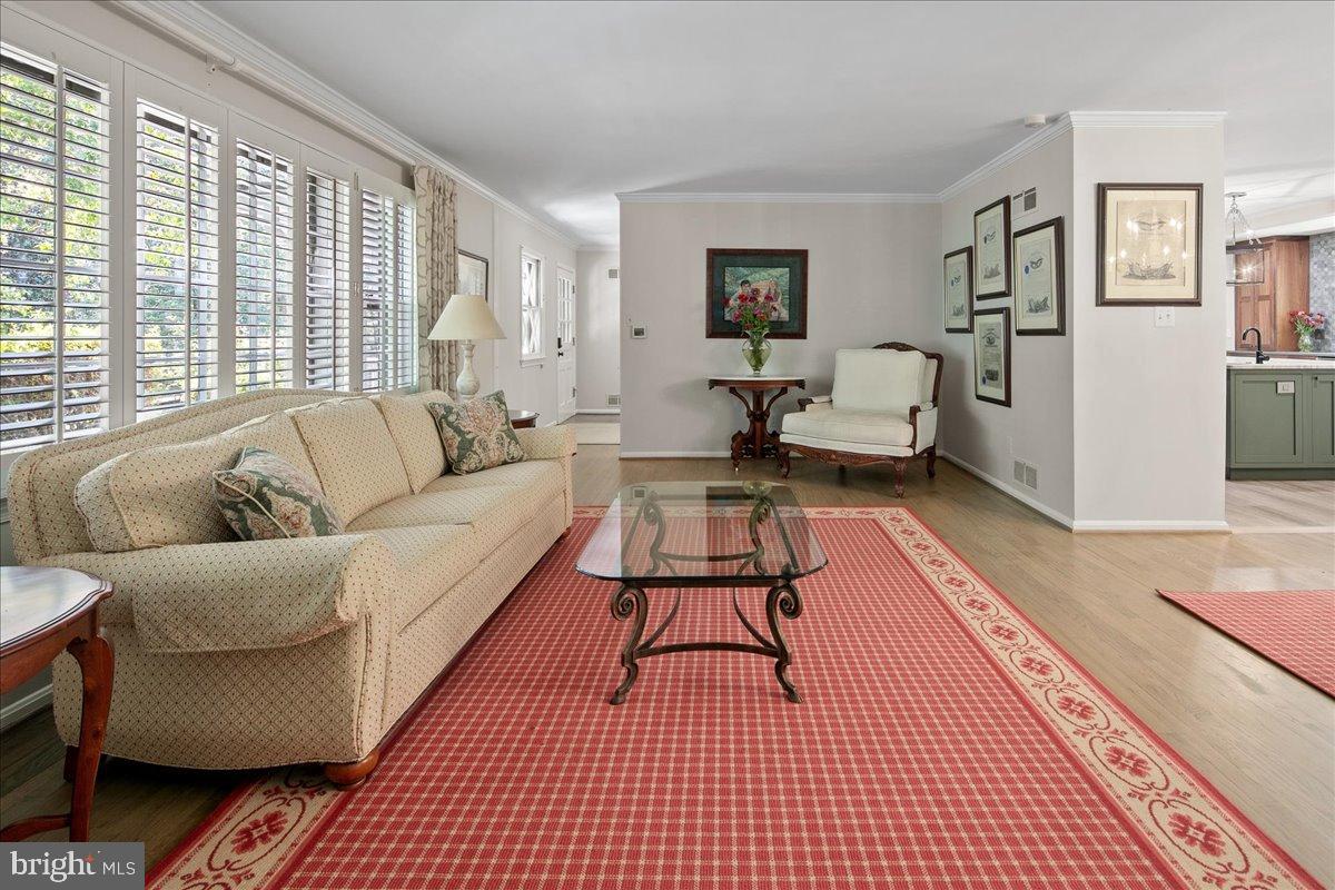 CLIFTON - Residential