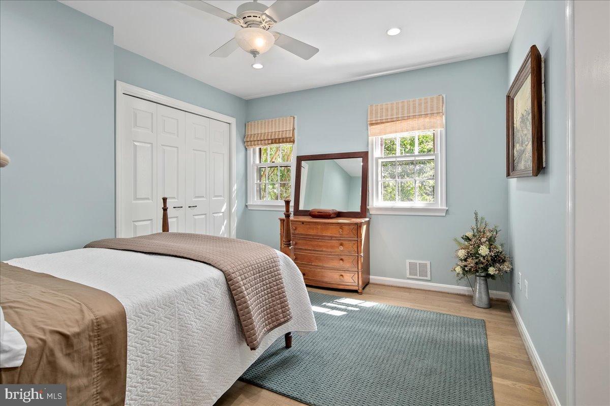 CLIFTON - Residential