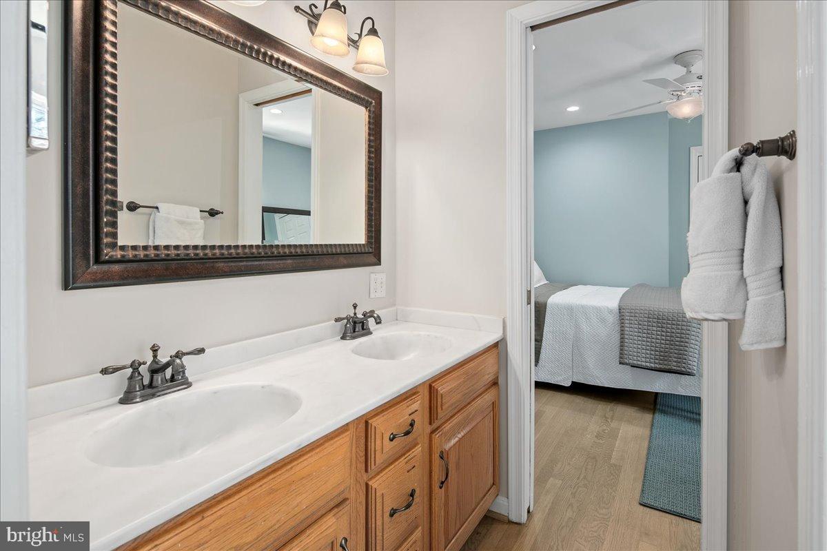 CLIFTON - Residential