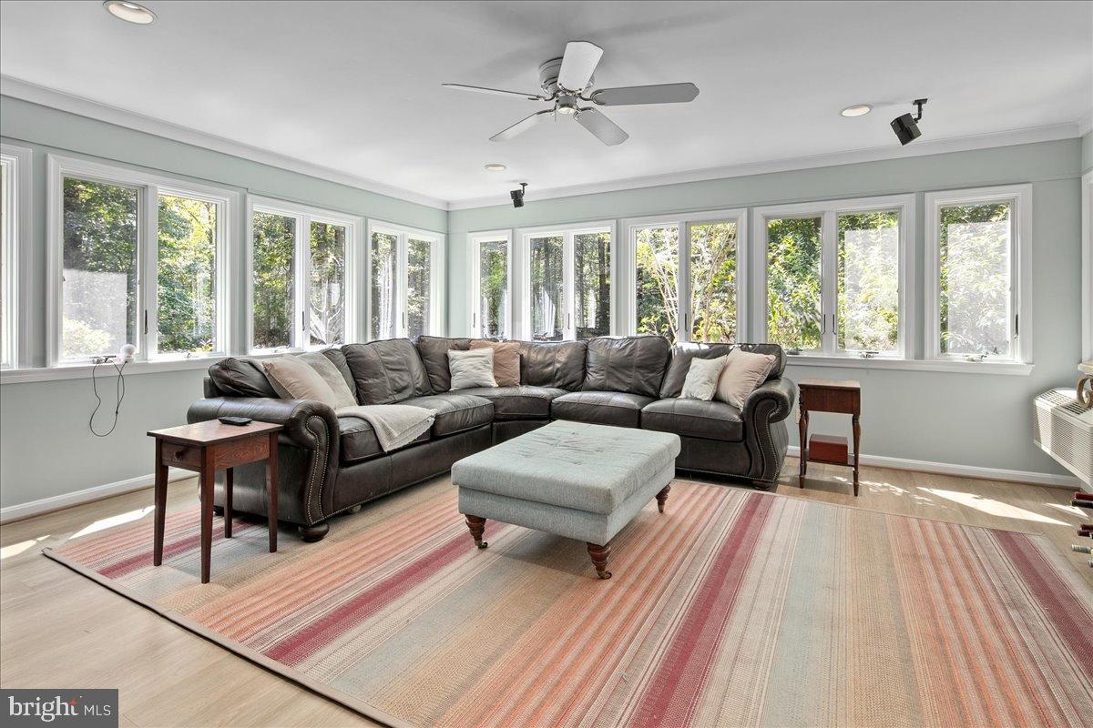 CLIFTON - Residential