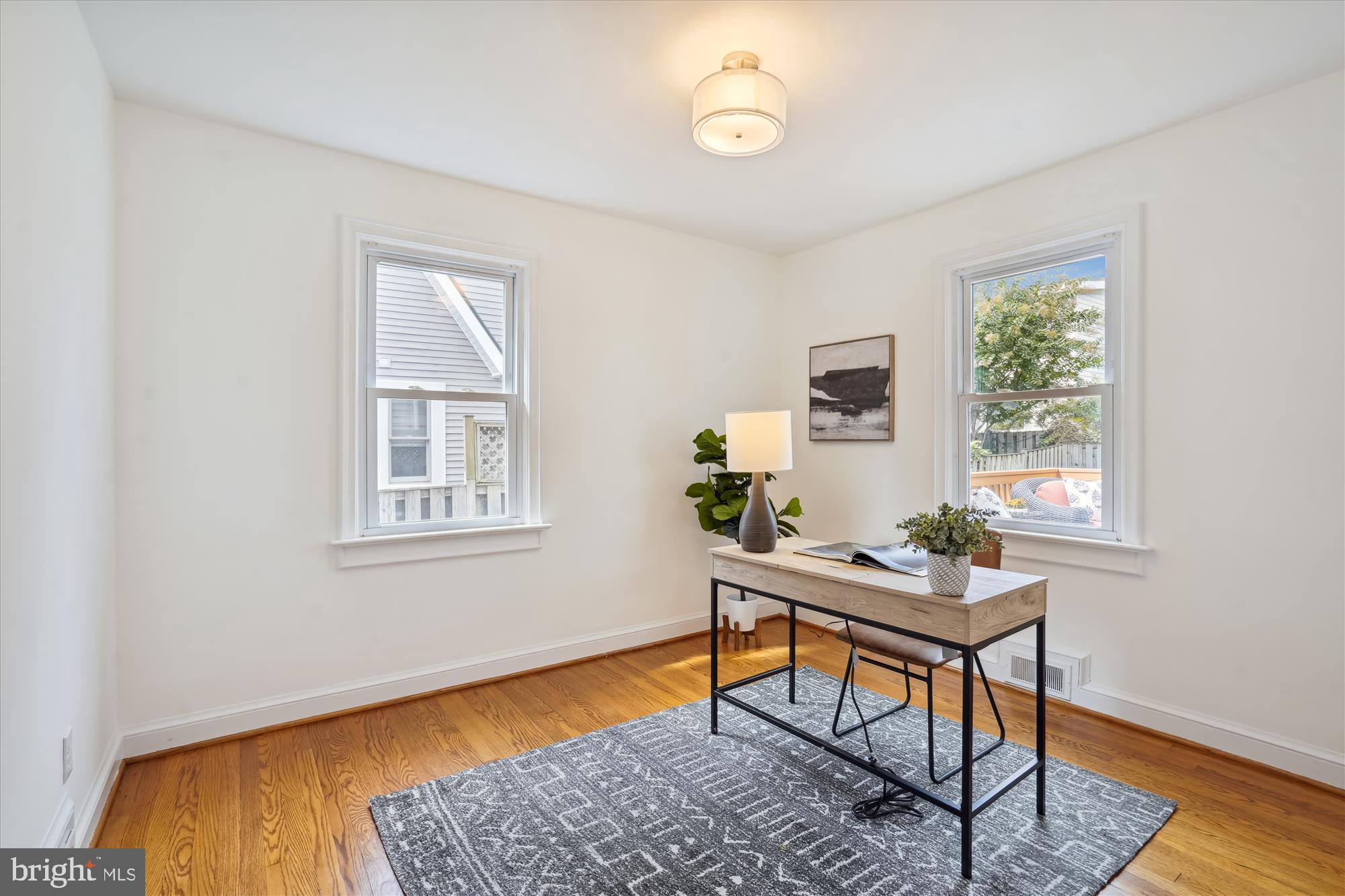 BARCROFT - Residential