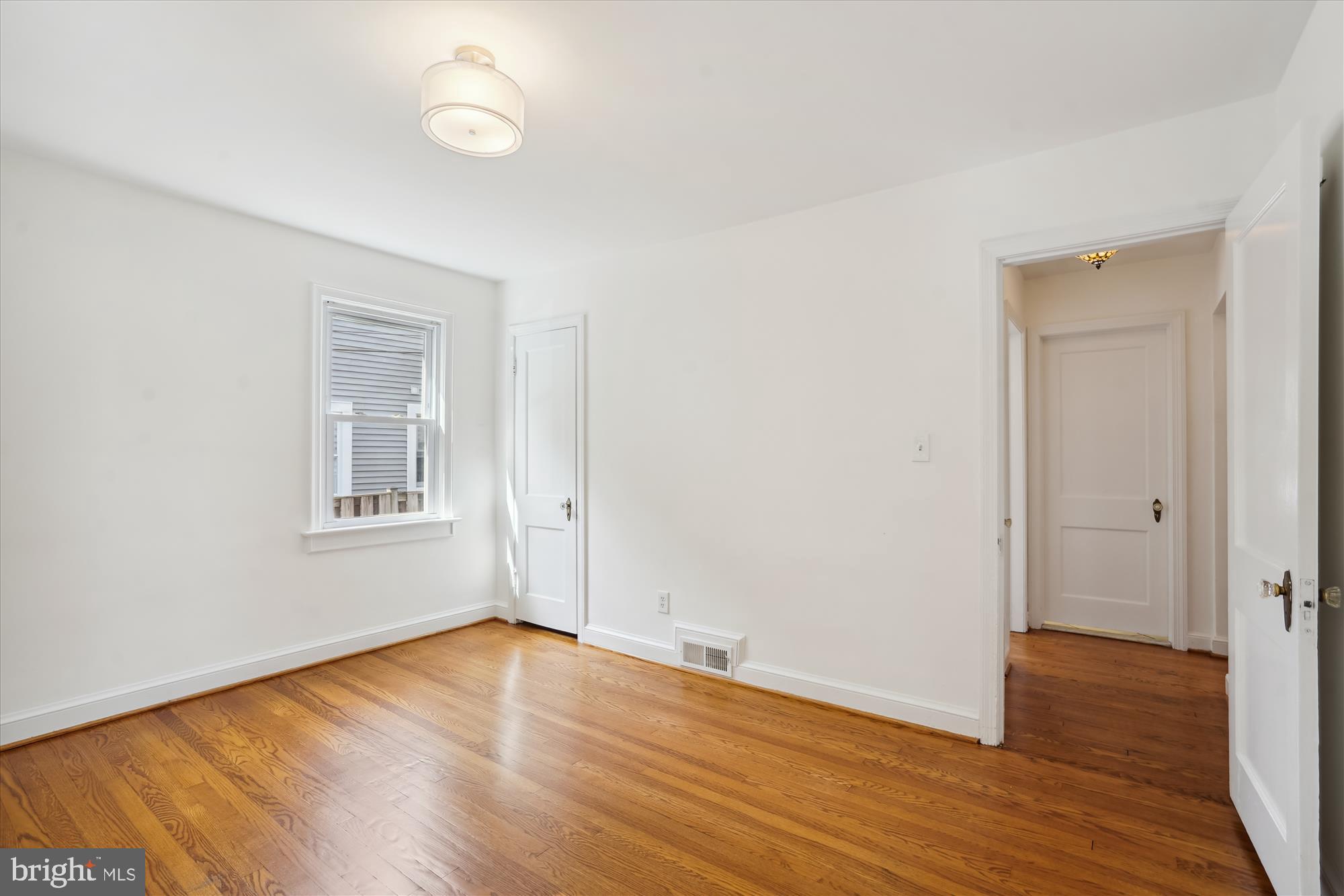 BARCROFT - Residential