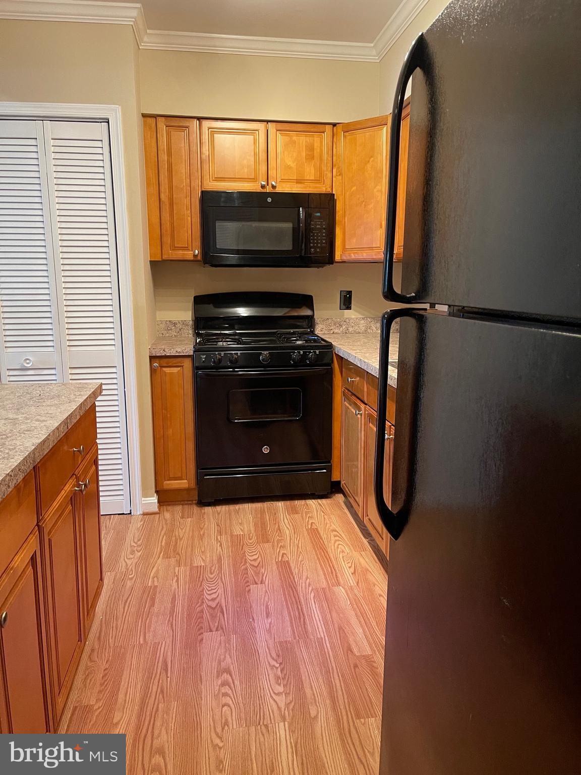 SEVEN OAKS - Residential Lease