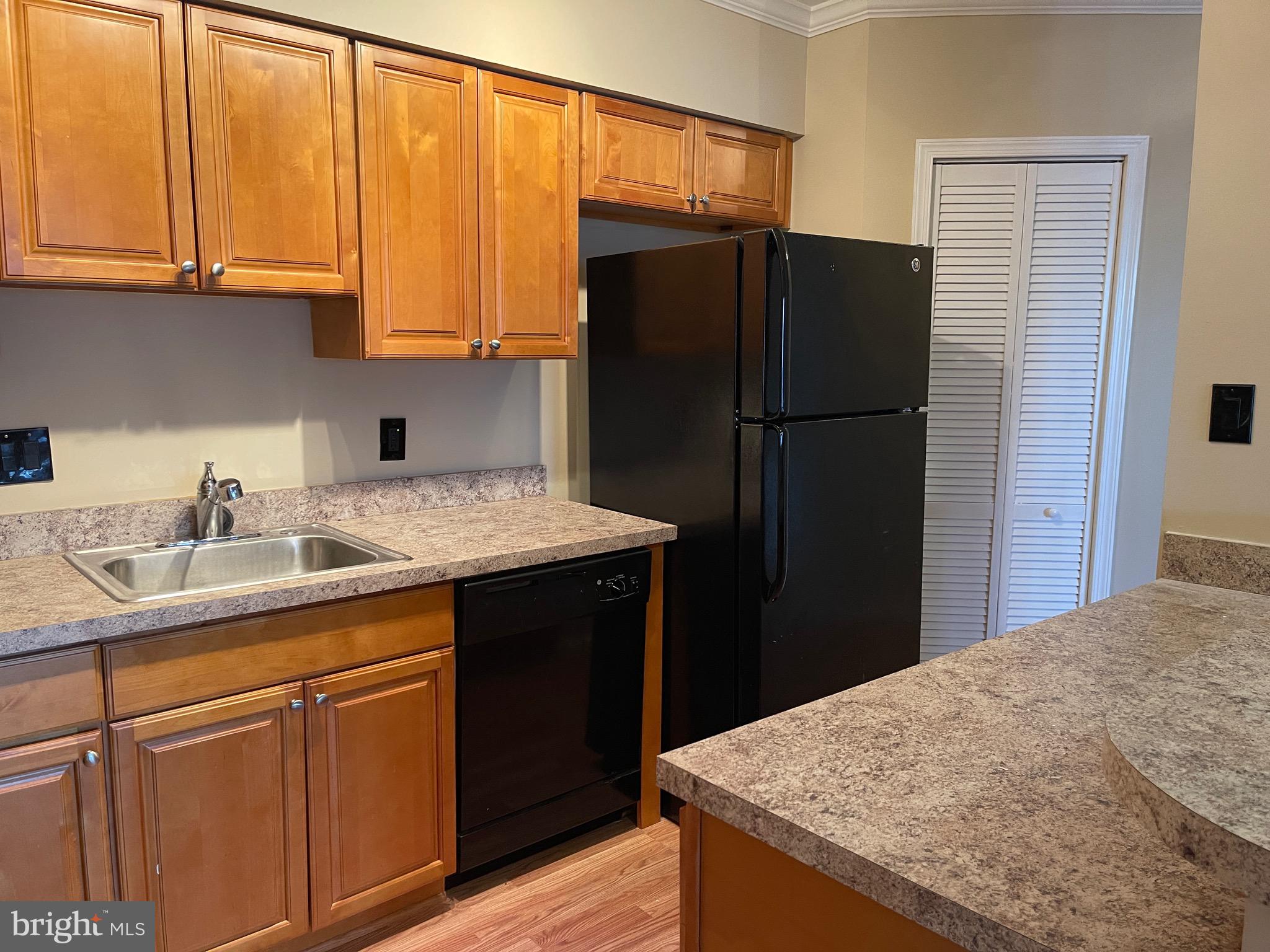 SEVEN OAKS - Residential Lease