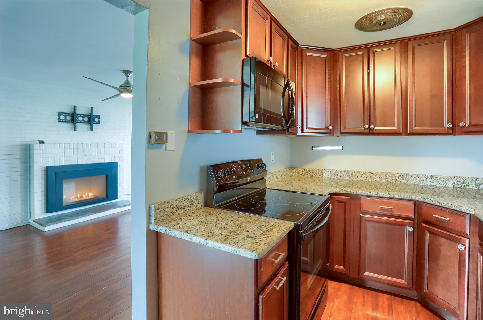 CHATHAM VILLAGE - Residential