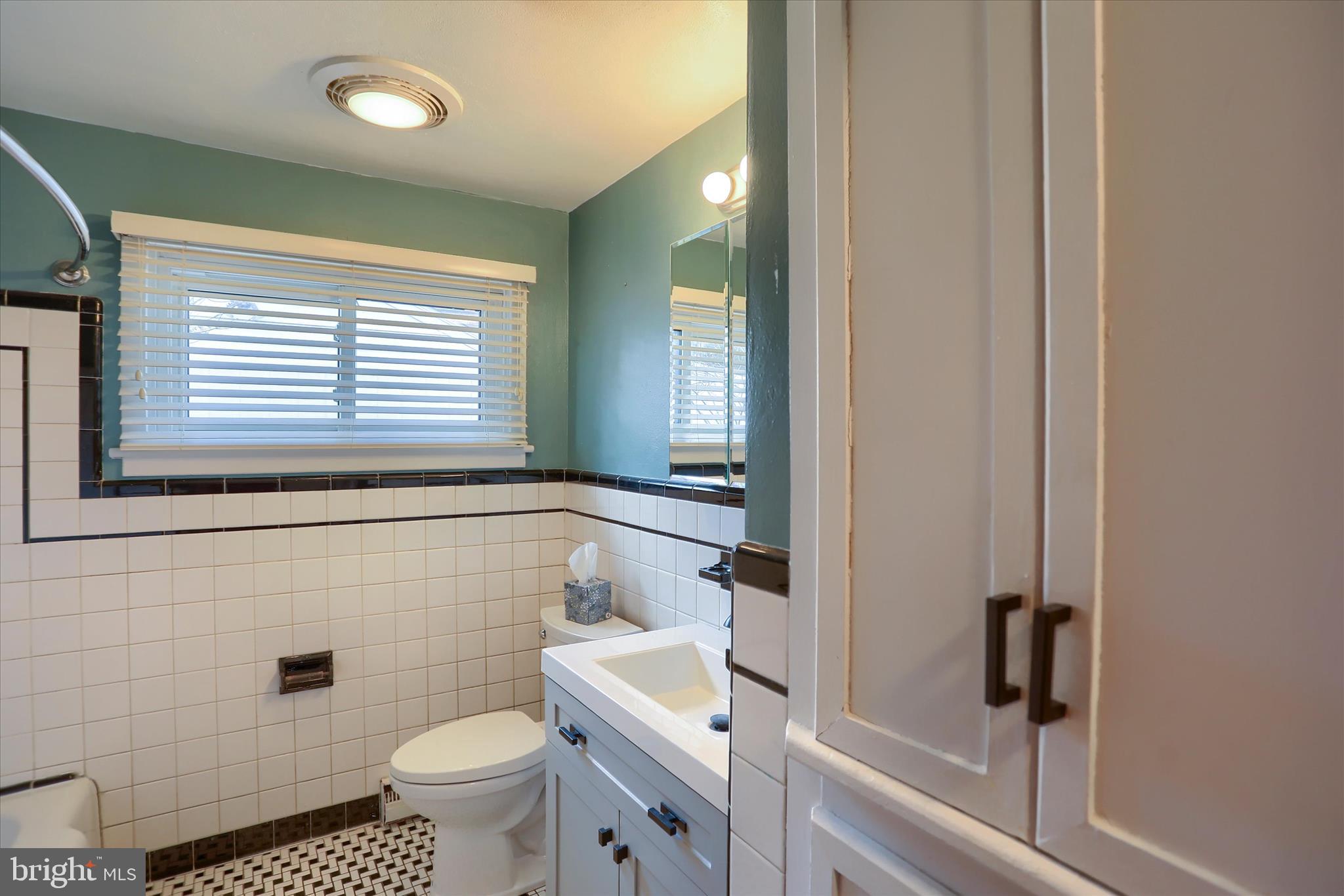 CHATHAM VILLAGE - Residential