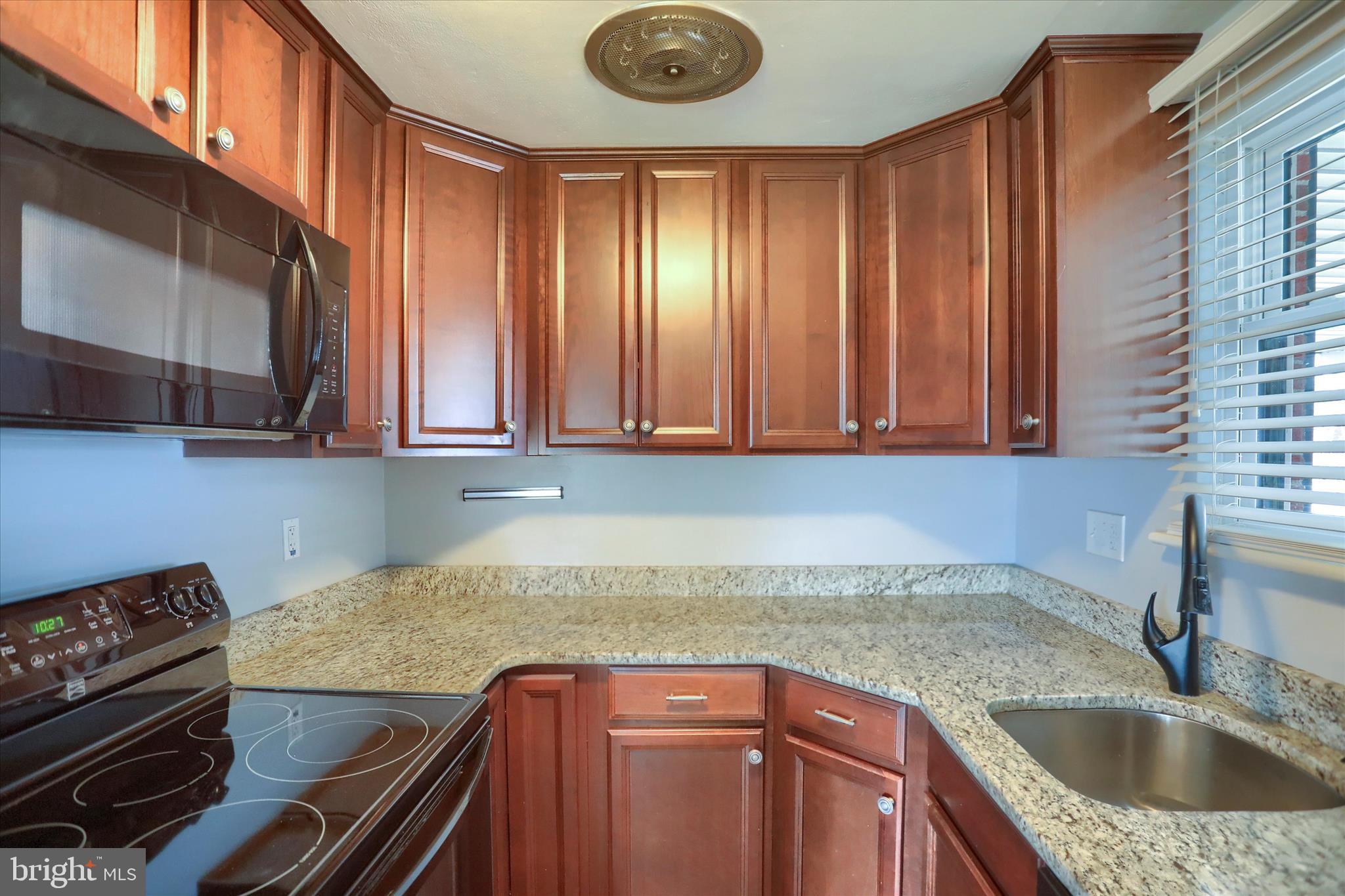 CHATHAM VILLAGE - Residential