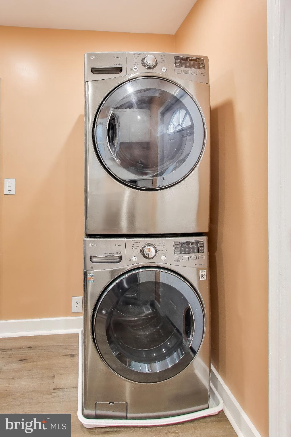 HAMPDEN HISTORIC DISTRICT - Residential