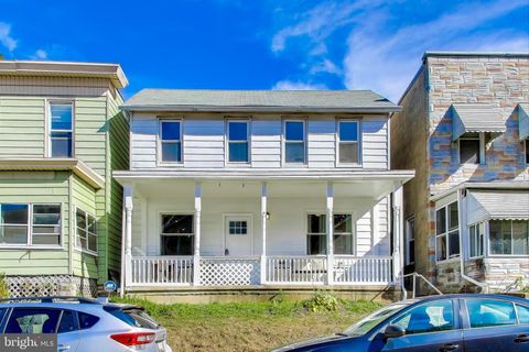 Photo of 3615 Buena Vista Avenue, BALTIMORE, MD 21211 (MLS # MDBA2188956) Photo of 3615 Buena Vista Avenue, BALTIMORE, MD 21211 (MLS # MDBA2188956)