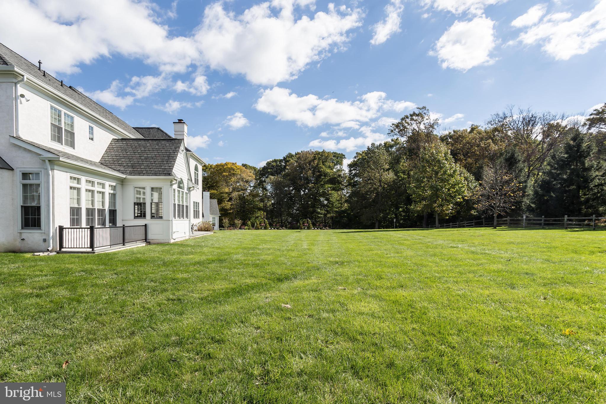 WHITE HORSE - Residential