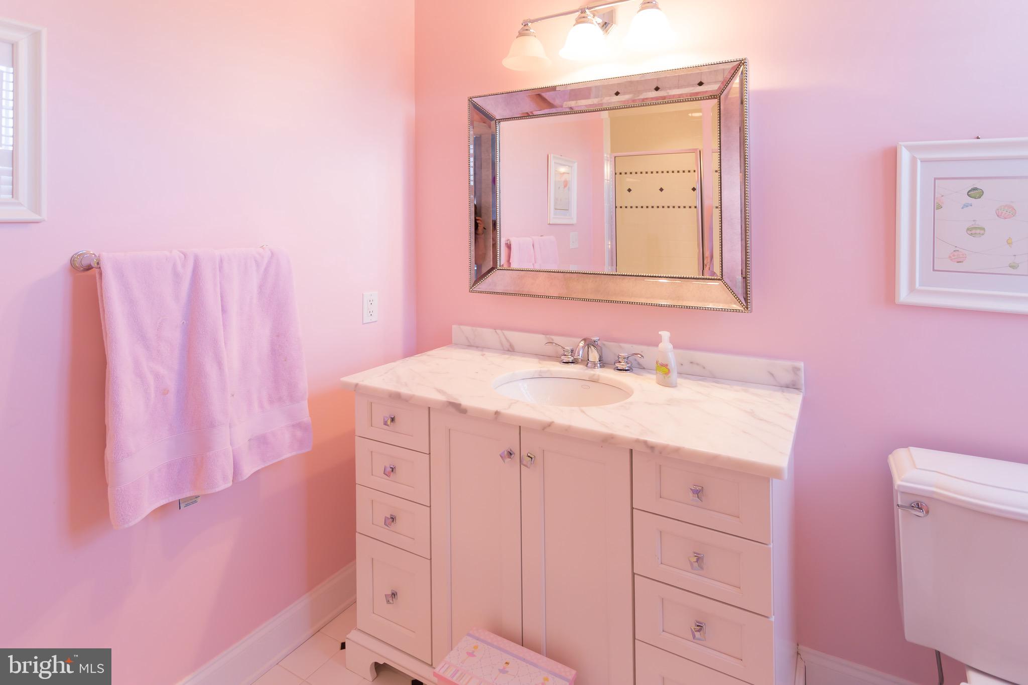 WHITE HORSE - Residential