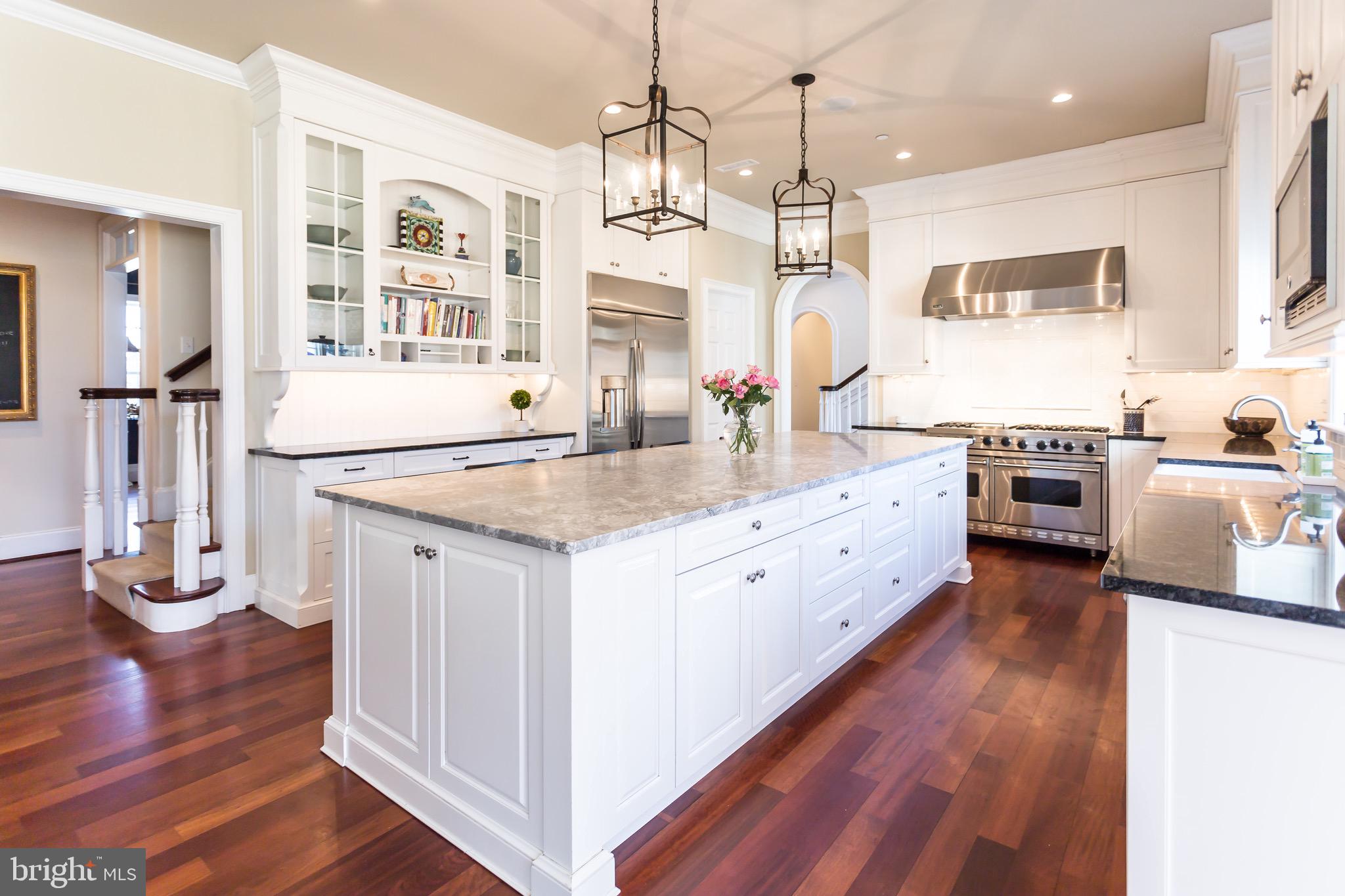 WHITE HORSE - Residential