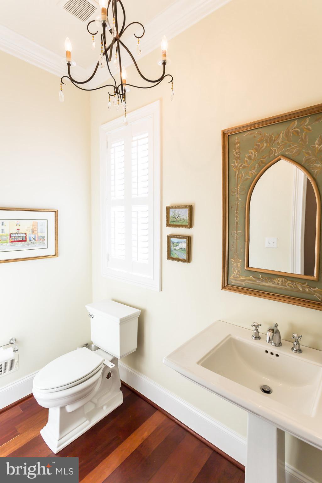 WHITE HORSE - Residential