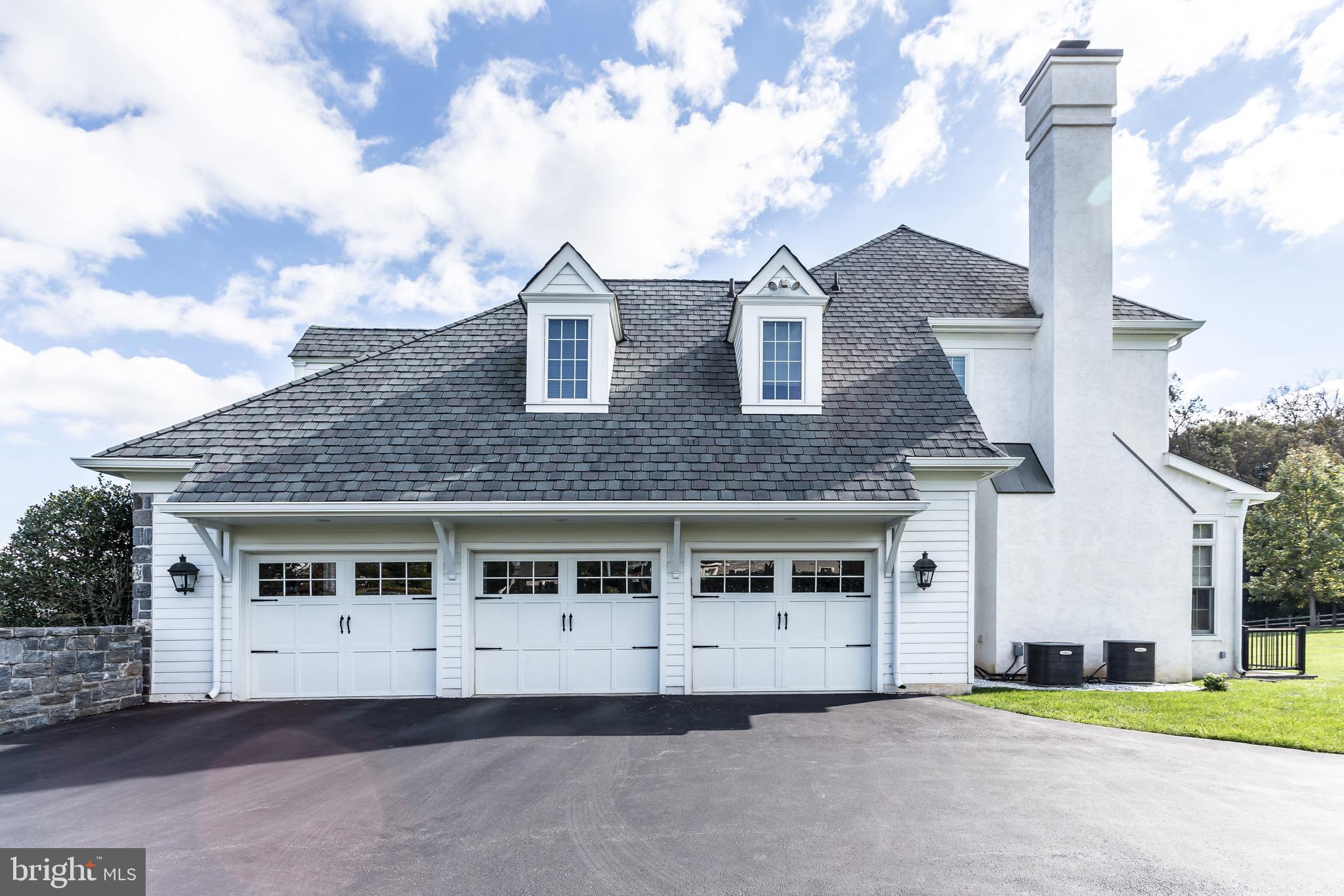 WHITE HORSE - Residential