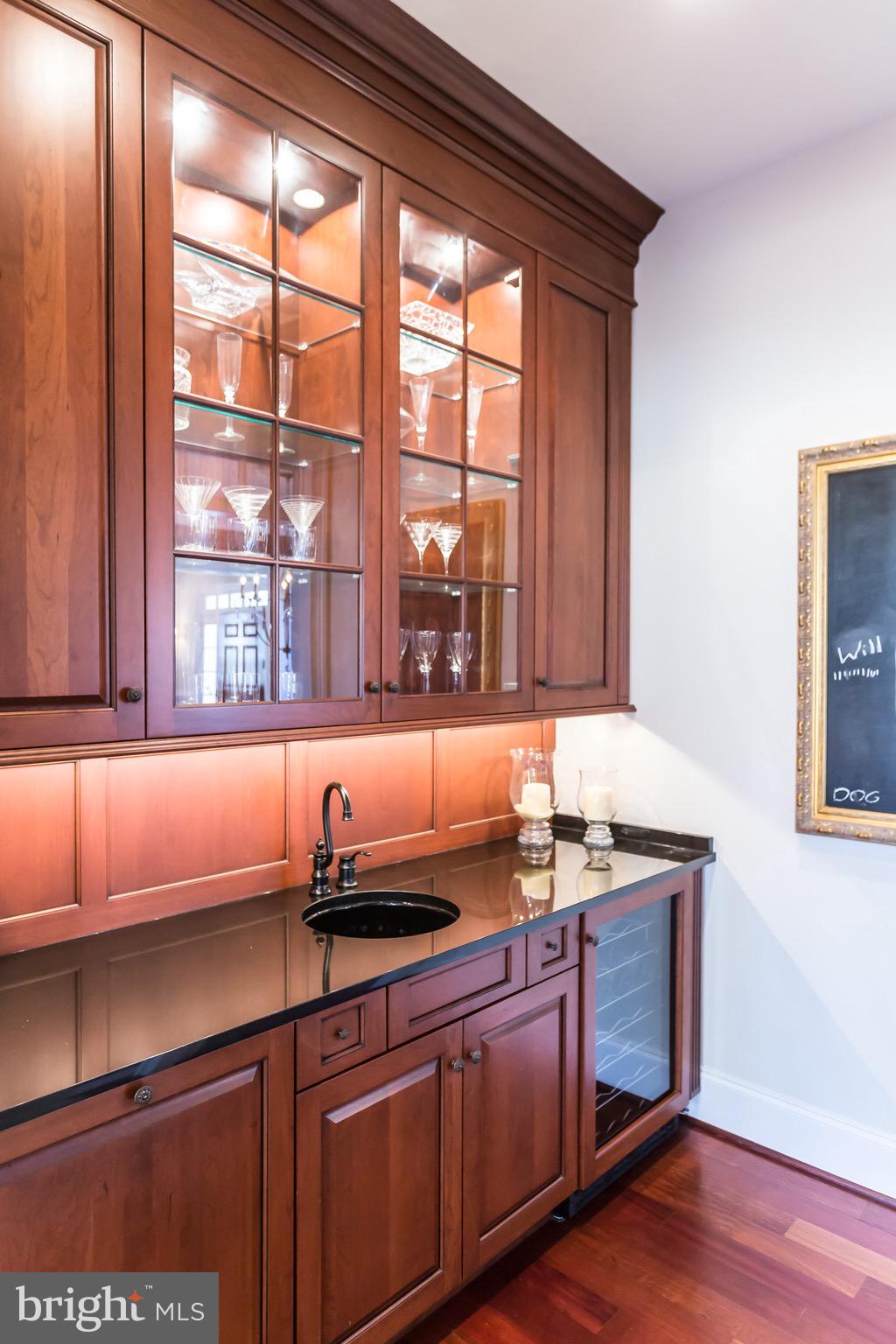 WHITE HORSE - Residential