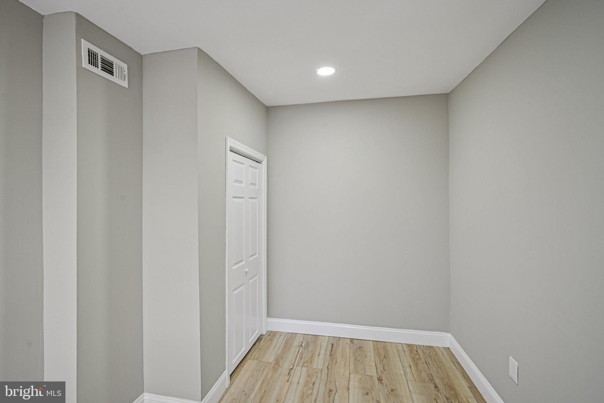 NORRIS SQUARE - Residential