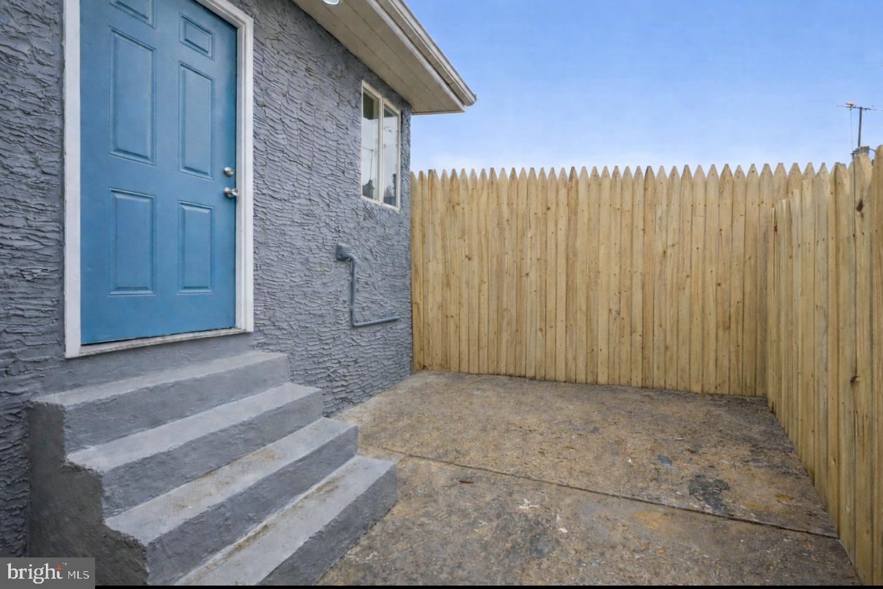 NORRIS SQUARE - Residential