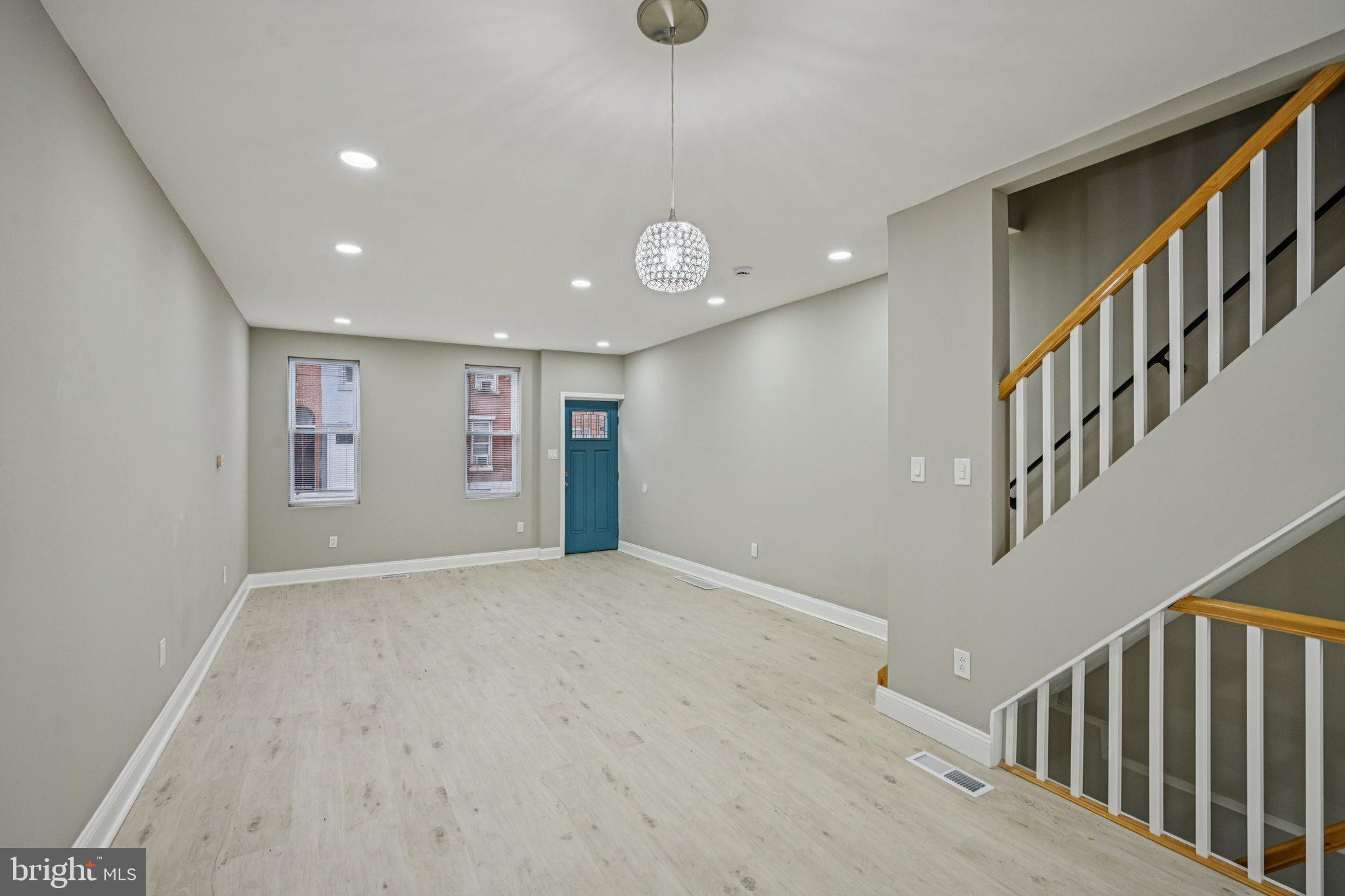 NORRIS SQUARE - Residential