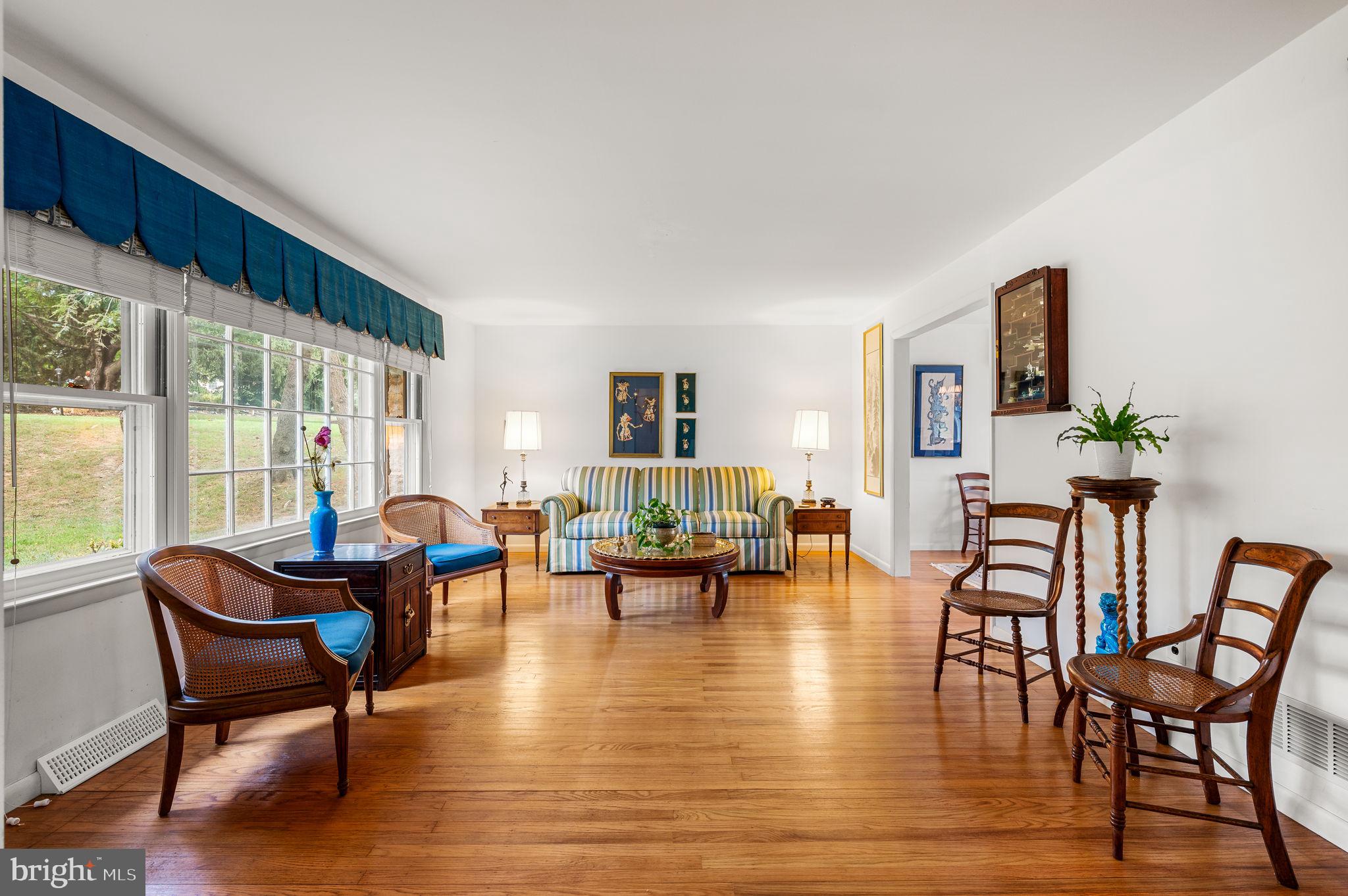 FOX VALLEY - Residential