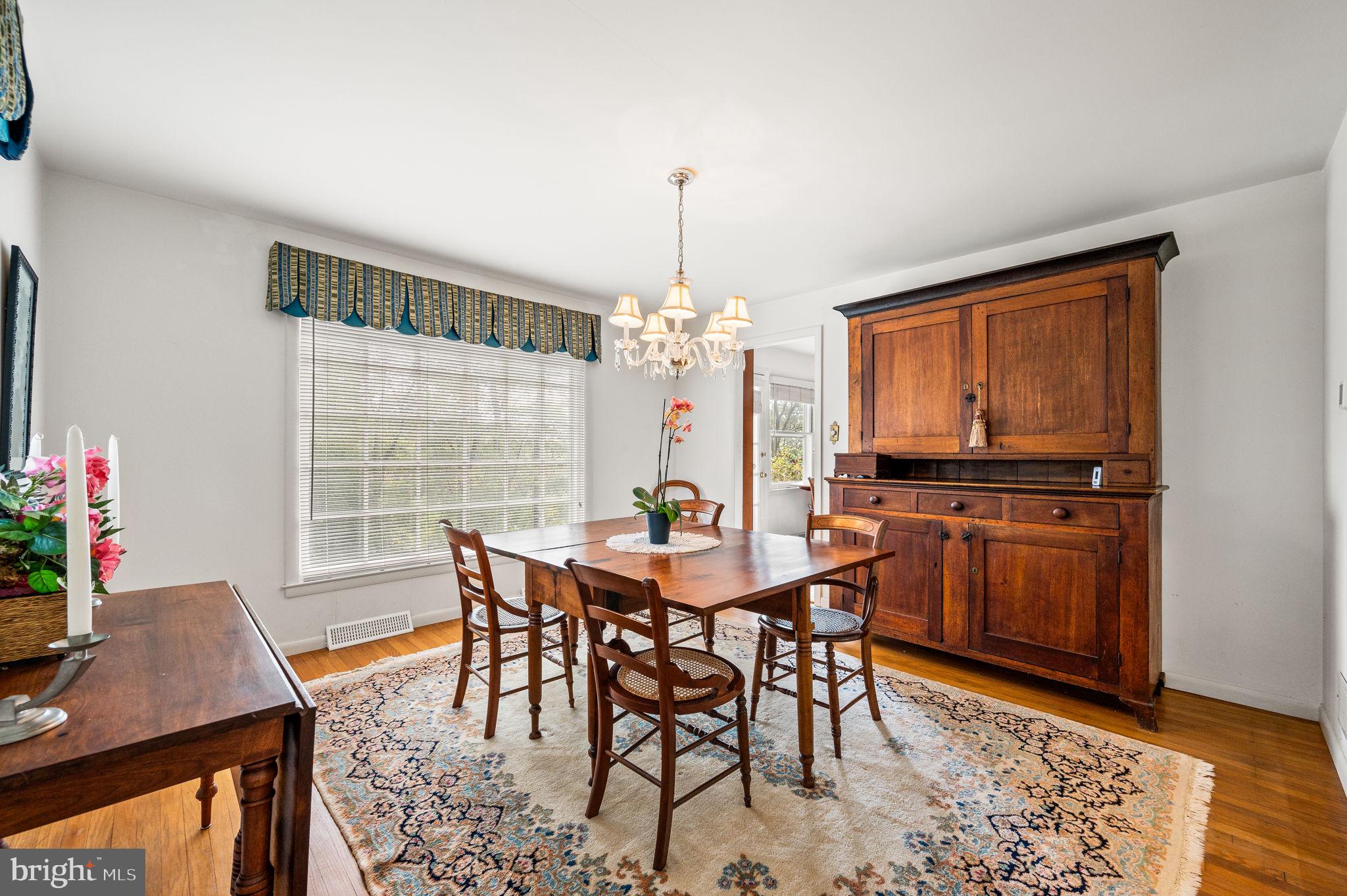 FOX VALLEY - Residential